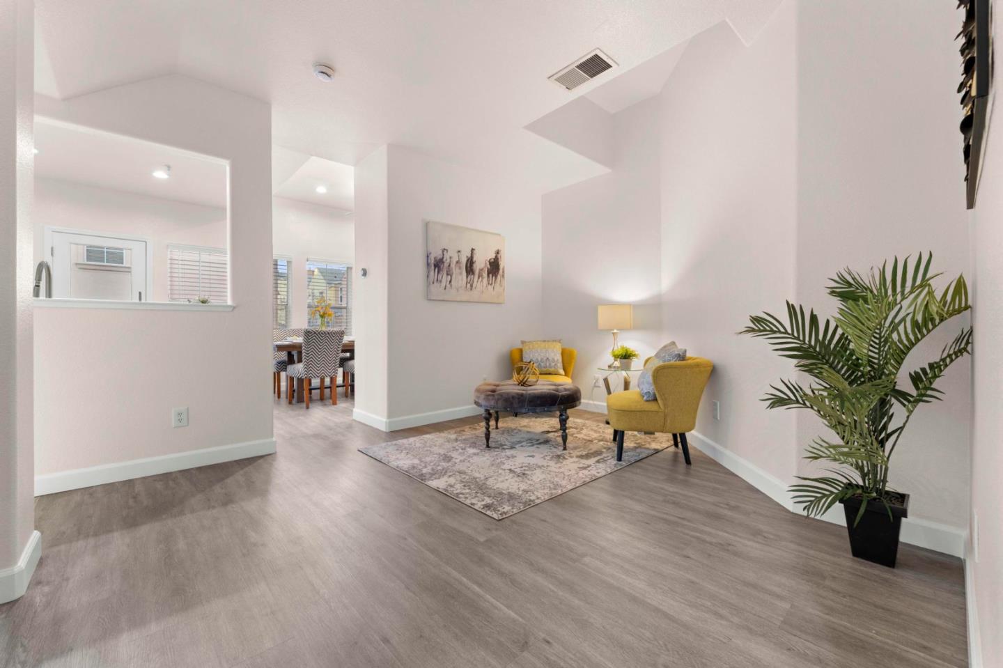 Detail Gallery Image 11 of 39 For 126 Pacchetti Way, Mountain View,  CA 94040 - 3 Beds | 3 Baths