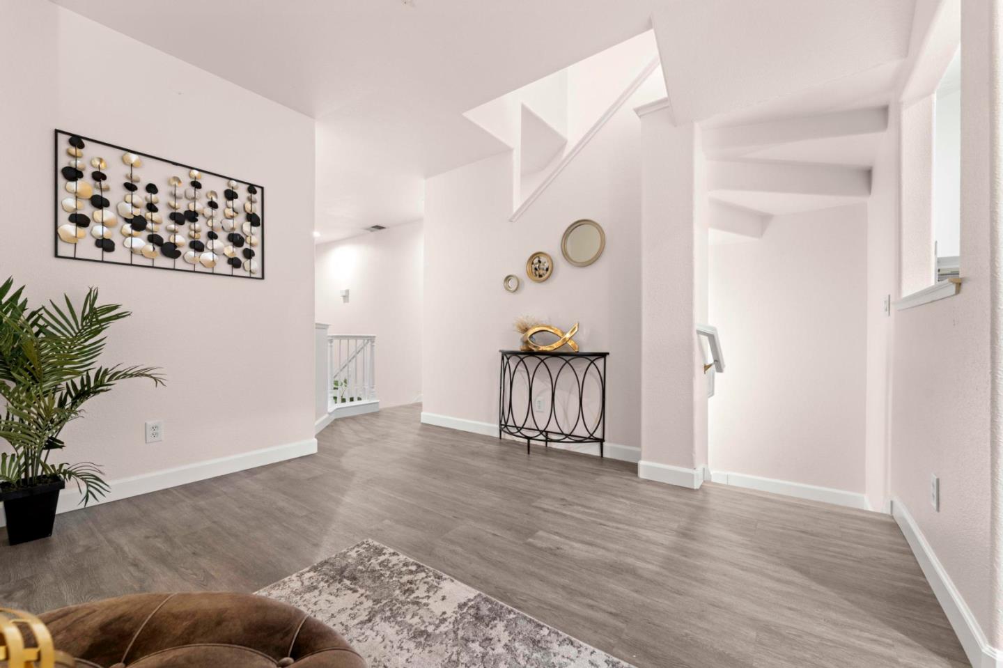 Detail Gallery Image 12 of 39 For 126 Pacchetti Way, Mountain View,  CA 94040 - 3 Beds | 3 Baths