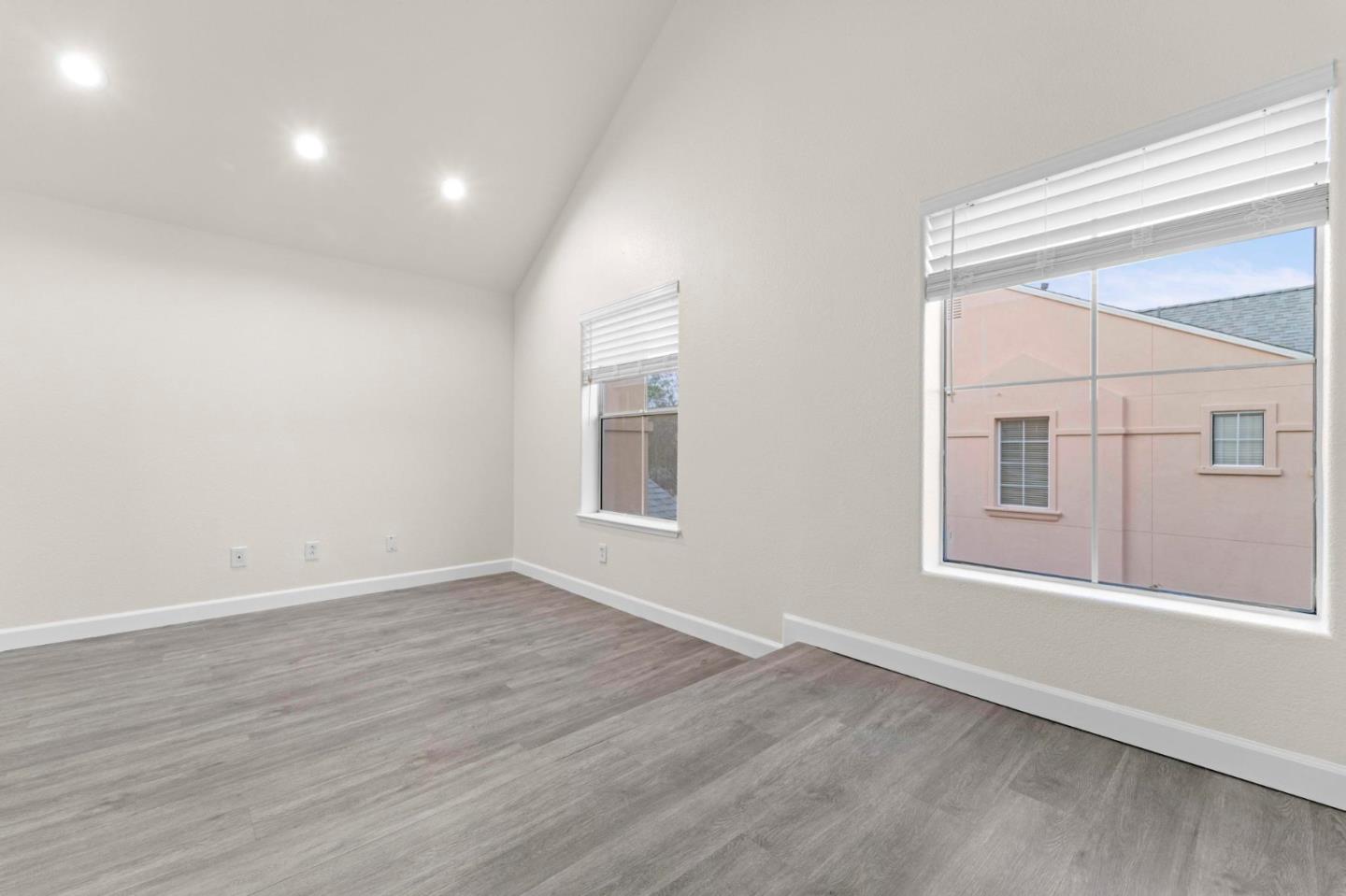 Detail Gallery Image 19 of 39 For 126 Pacchetti Way, Mountain View,  CA 94040 - 3 Beds | 3 Baths