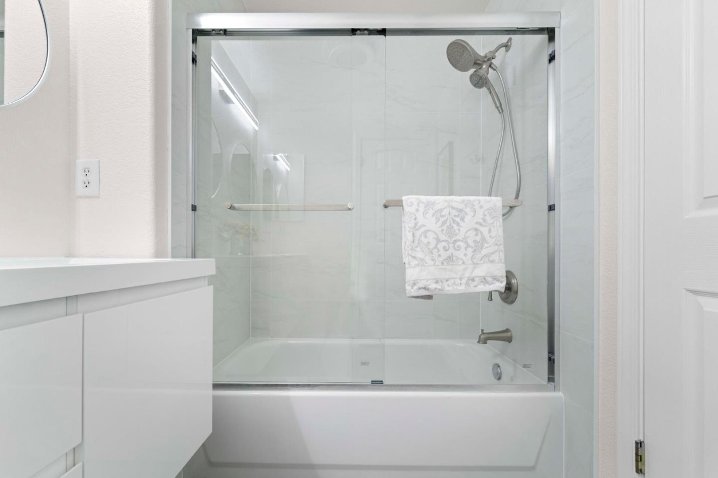 Detail Gallery Image 27 of 39 For 126 Pacchetti Way, Mountain View,  CA 94040 - 3 Beds | 3 Baths