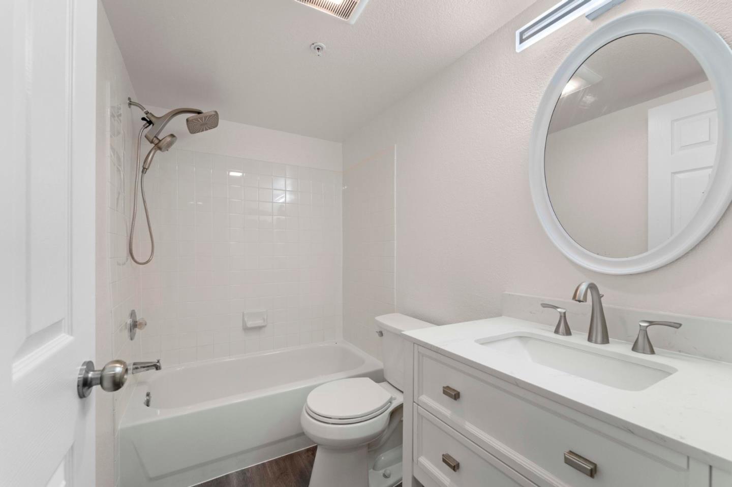 Detail Gallery Image 33 of 39 For 126 Pacchetti Way, Mountain View,  CA 94040 - 3 Beds | 3 Baths