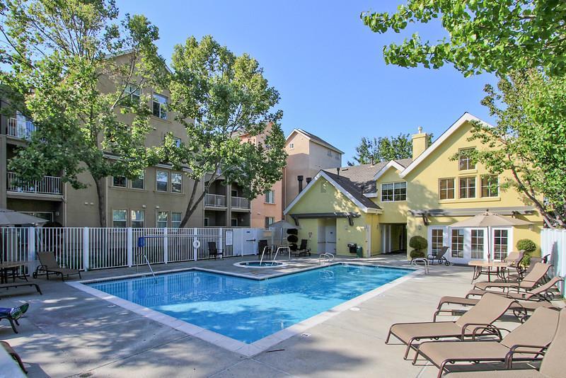 Detail Gallery Image 37 of 39 For 126 Pacchetti Way, Mountain View,  CA 94040 - 3 Beds | 3 Baths