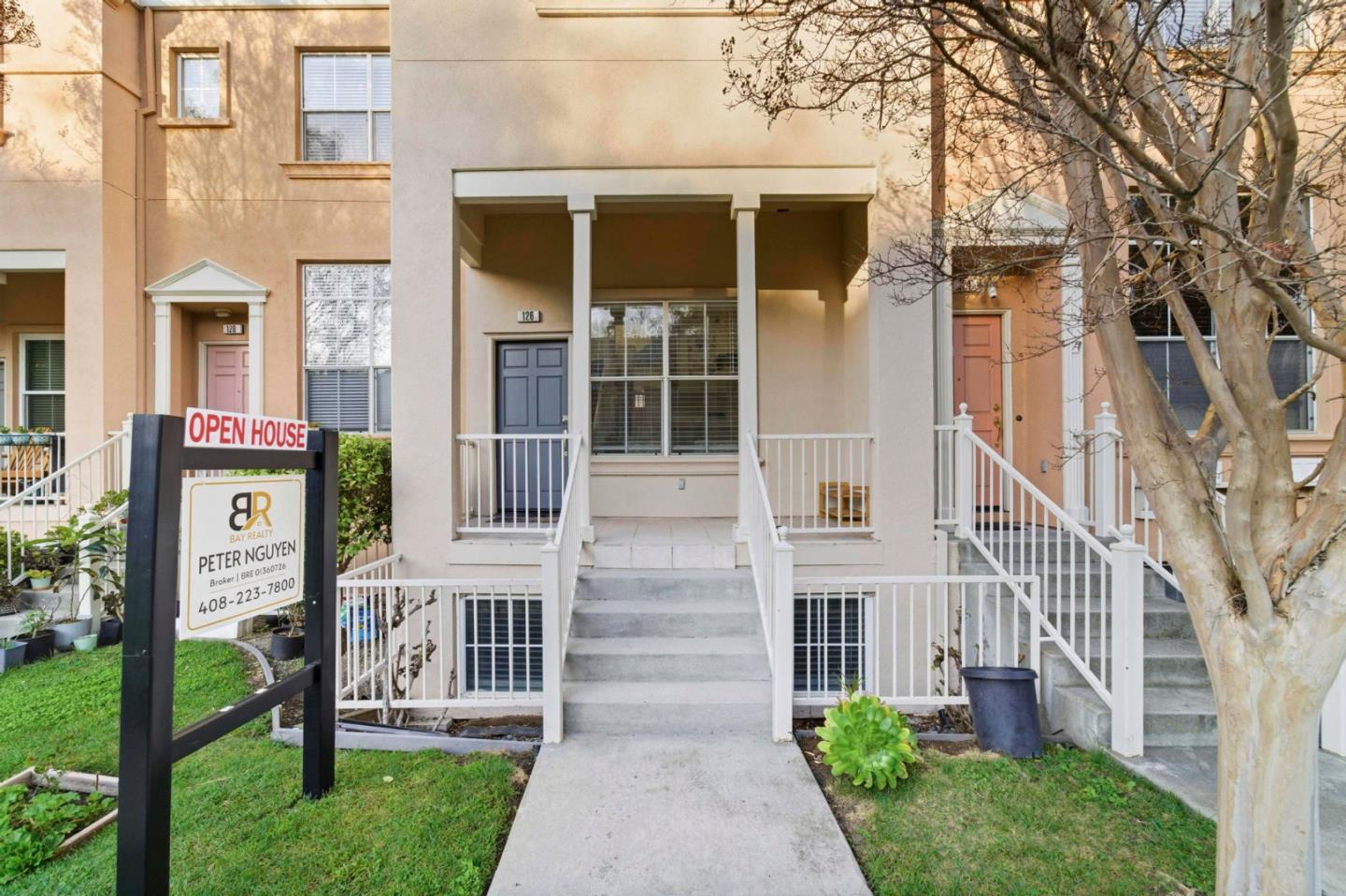 Detail Gallery Image 6 of 39 For 126 Pacchetti Way, Mountain View,  CA 94040 - 3 Beds | 3 Baths