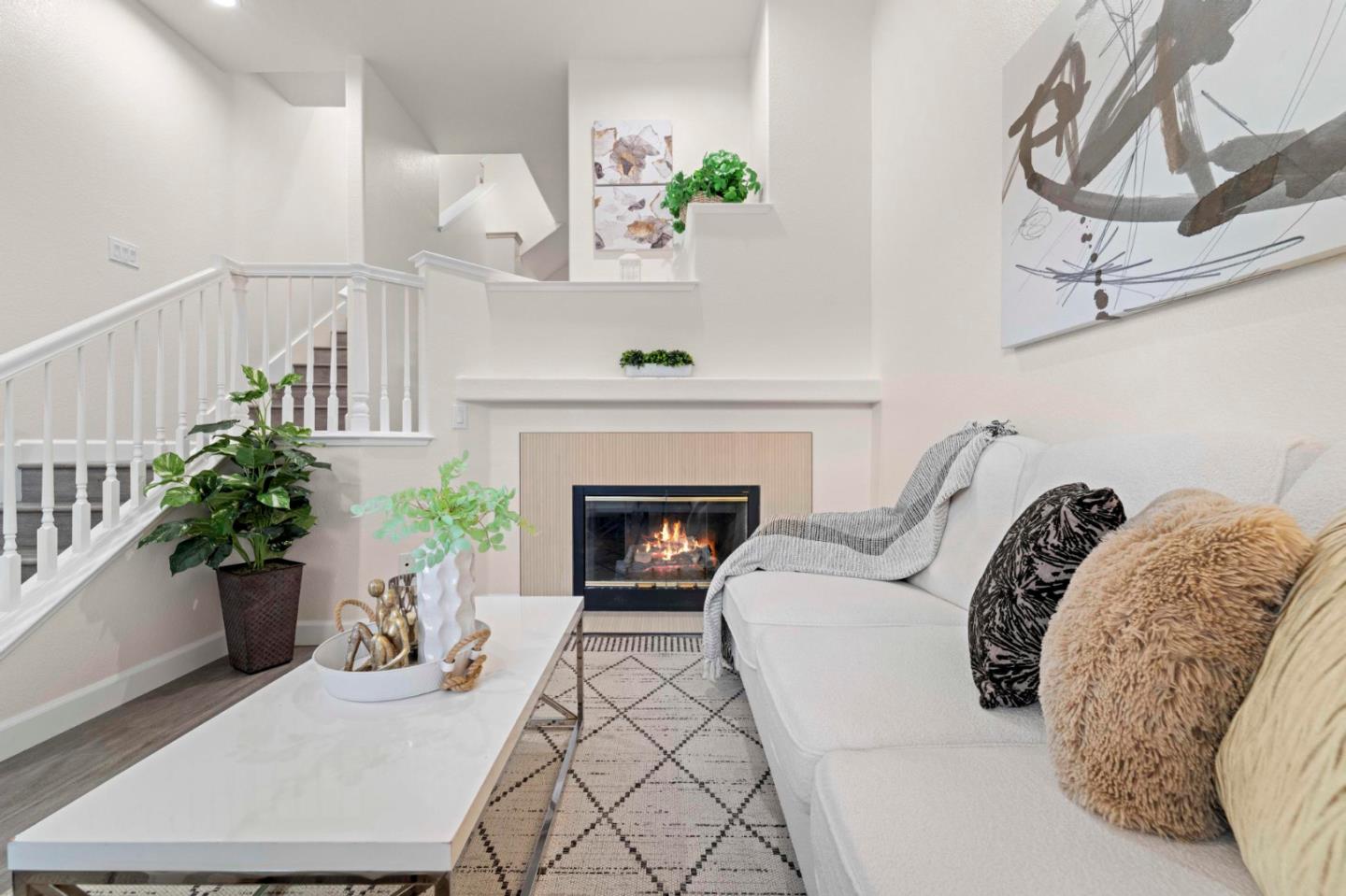 Detail Gallery Image 8 of 39 For 126 Pacchetti Way, Mountain View,  CA 94040 - 3 Beds | 3 Baths