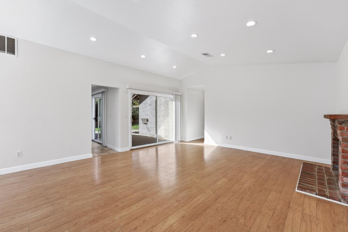 Detail Gallery Image 16 of 61 For 2753 Asilomar Dr, Antioch,  CA 94531 - 4 Beds | 2 Baths