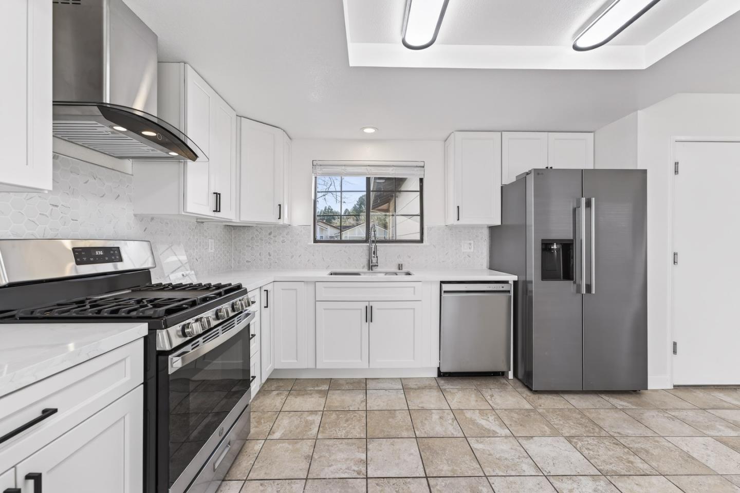 Detail Gallery Image 5 of 61 For 2753 Asilomar Dr, Antioch,  CA 94531 - 4 Beds | 2 Baths