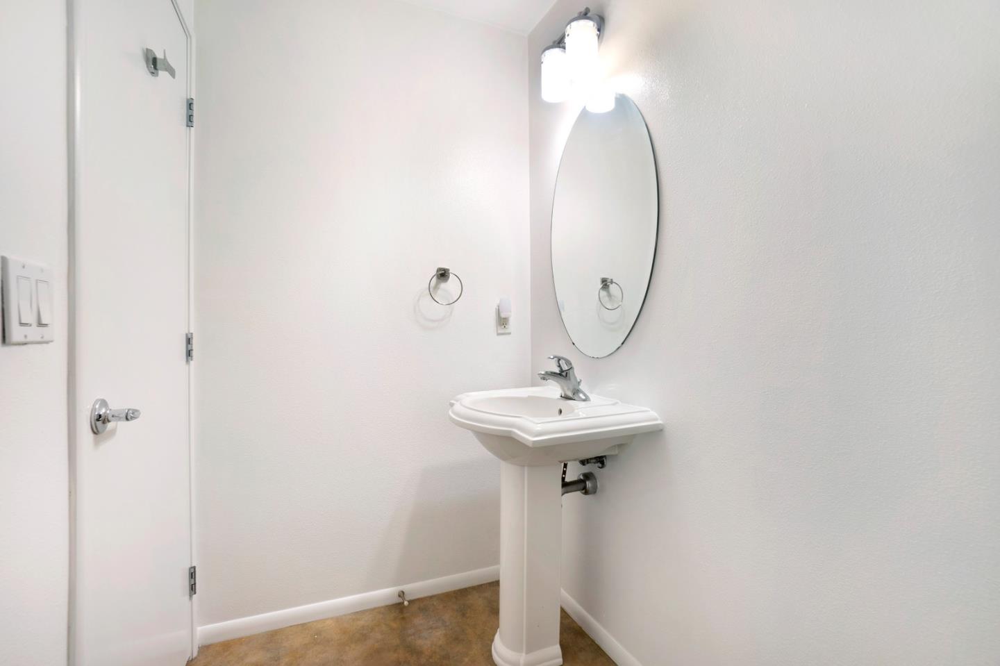 Detail Gallery Image 20 of 38 For 153 City Limits Cir, Emeryville,  CA 94608 - 2 Beds | 2/1 Baths