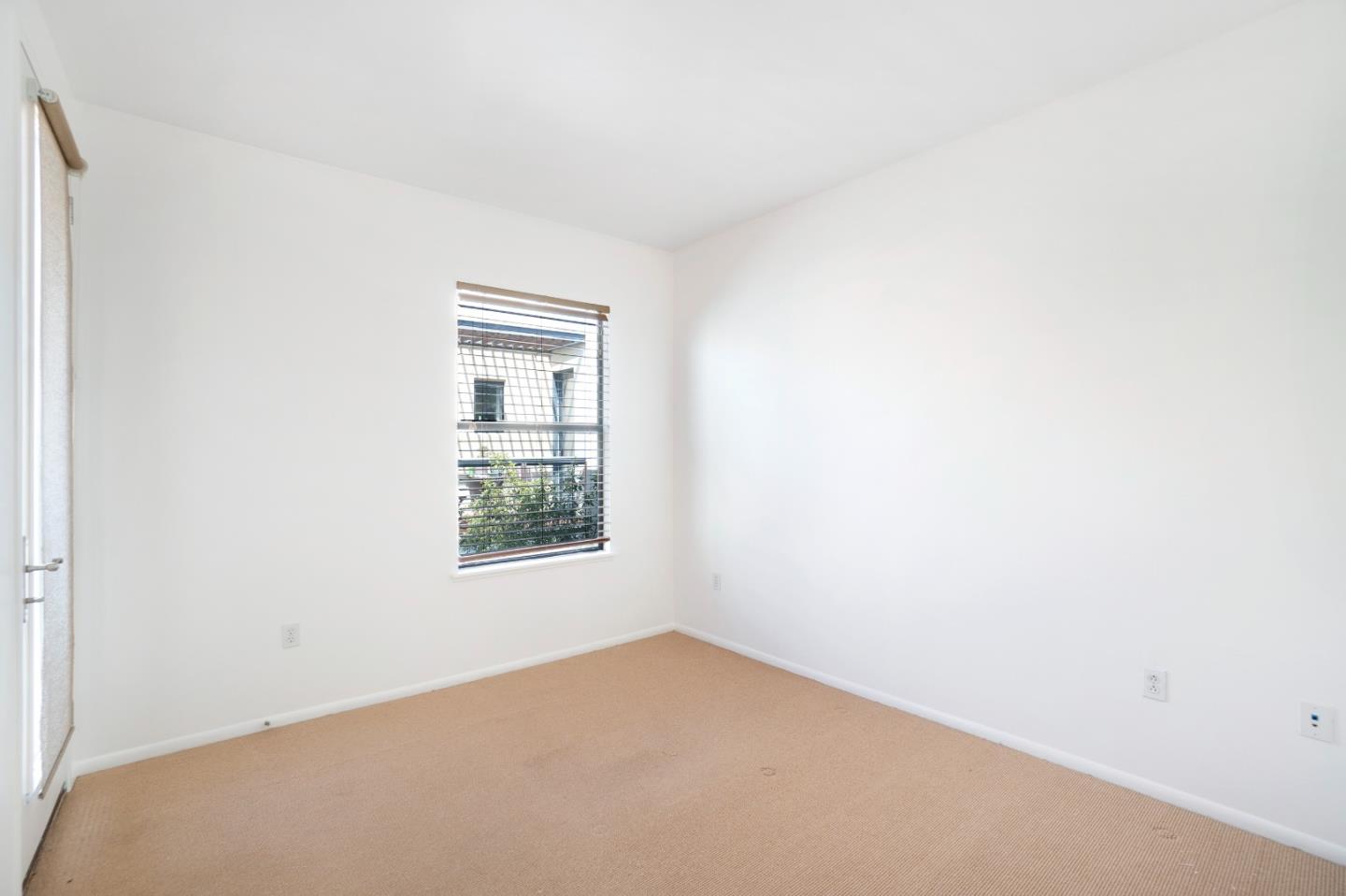 Detail Gallery Image 21 of 38 For 153 City Limits Cir, Emeryville,  CA 94608 - 2 Beds | 2/1 Baths