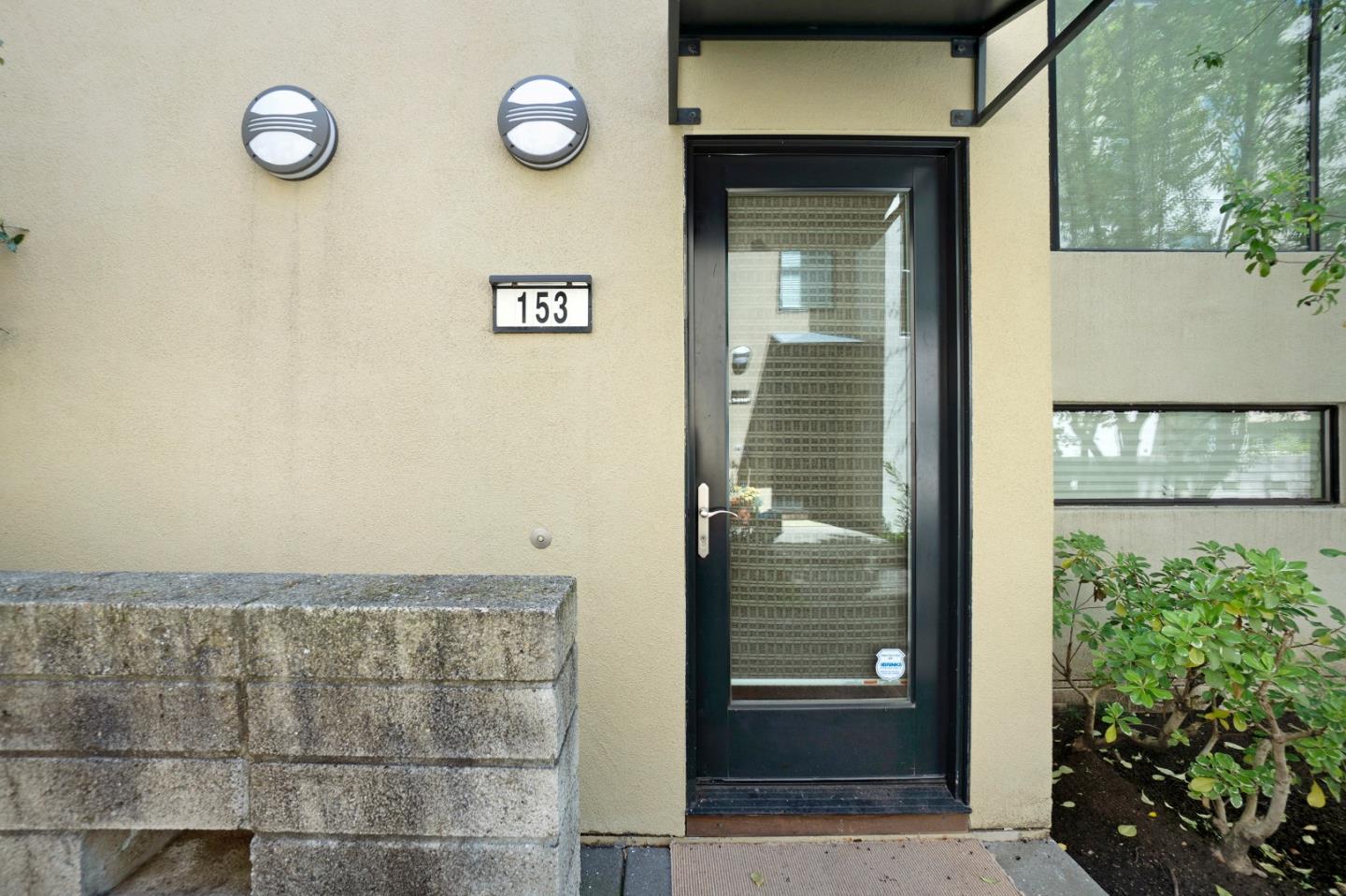 Detail Gallery Image 6 of 38 For 153 City Limits Cir, Emeryville,  CA 94608 - 2 Beds | 2/1 Baths