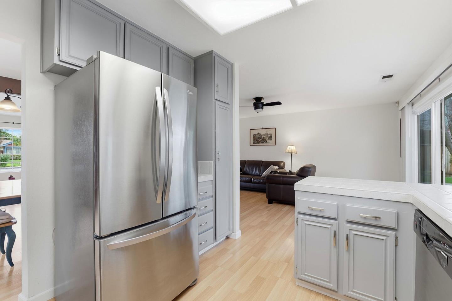 Detail Gallery Image 18 of 37 For 148 Red River Way, San Jose,  CA 95136 - 4 Beds | 2 Baths