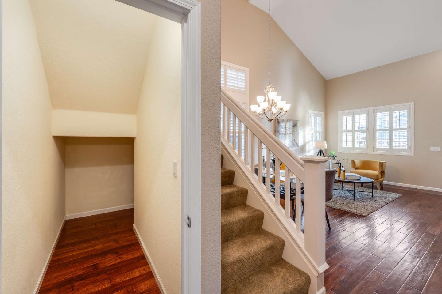 Detail Gallery Image 13 of 59 For 219 Beethoven Ln, Los Gatos,  CA 95032 - 4 Beds | 2/1 Baths