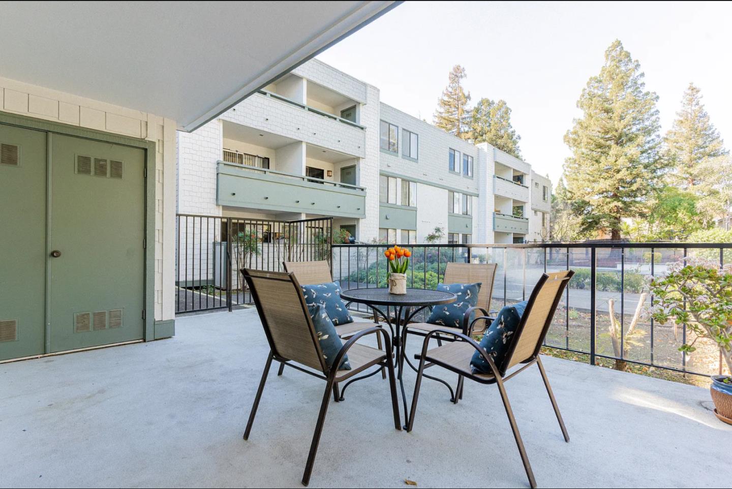Detail Gallery Image 11 of 12 For 40425 Chapel Way #107,  Fremont,  CA 94538 - 3 Beds | 2 Baths