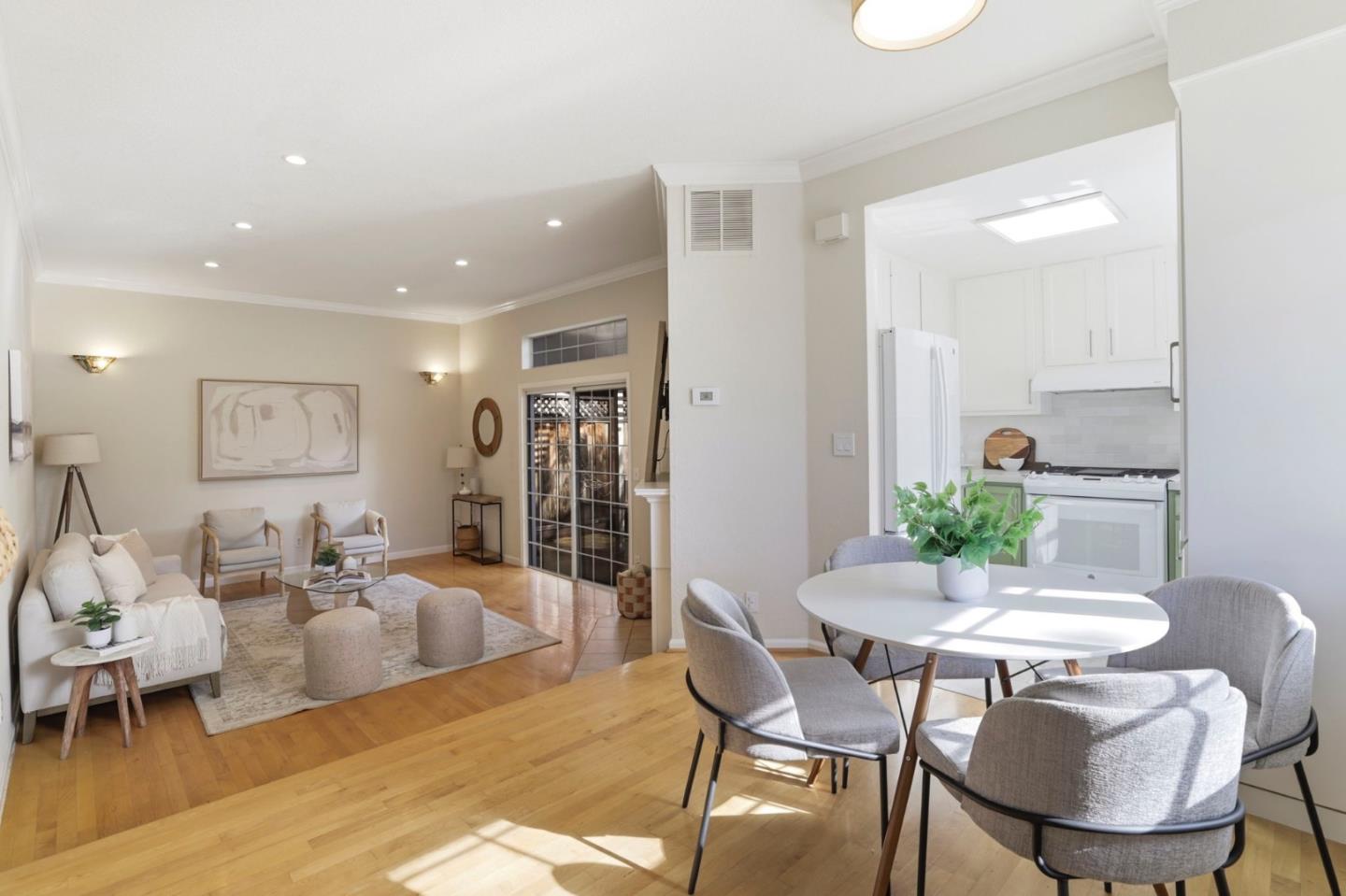 Detail Gallery Image 10 of 45 For 558 N 3rd St, San Jose,  CA 95112 - 2 Beds | 2 Baths