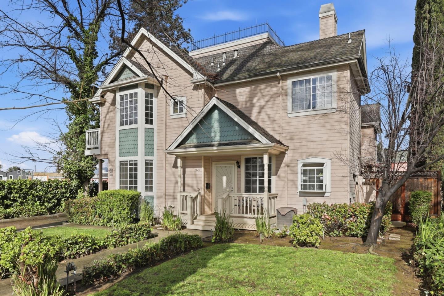 Detail Gallery Image 3 of 45 For 558 N 3rd St, San Jose,  CA 95112 - 2 Beds | 2 Baths