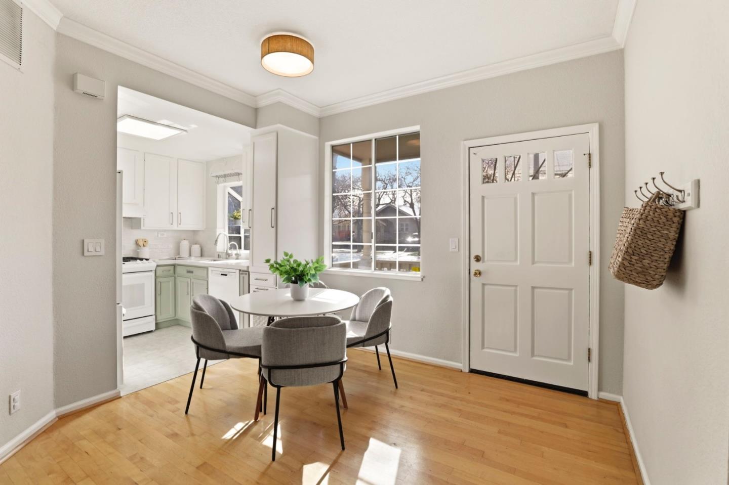 Detail Gallery Image 9 of 45 For 558 N 3rd St, San Jose,  CA 95112 - 2 Beds | 2 Baths