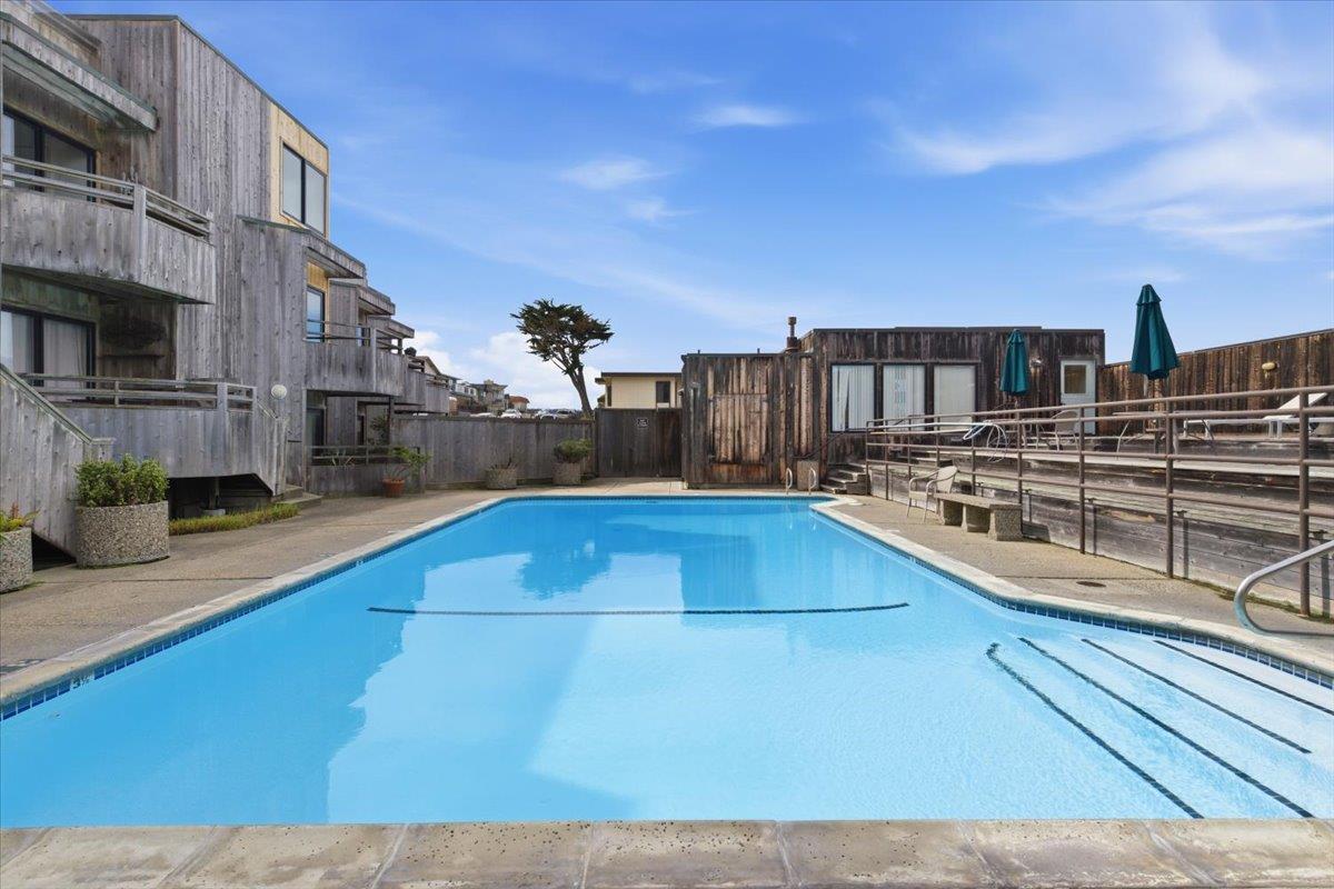 Detail Gallery Image 21 of 24 For 125 Surf Way #335,  Monterey,  CA 93940 - 1 Beds | 1 Baths