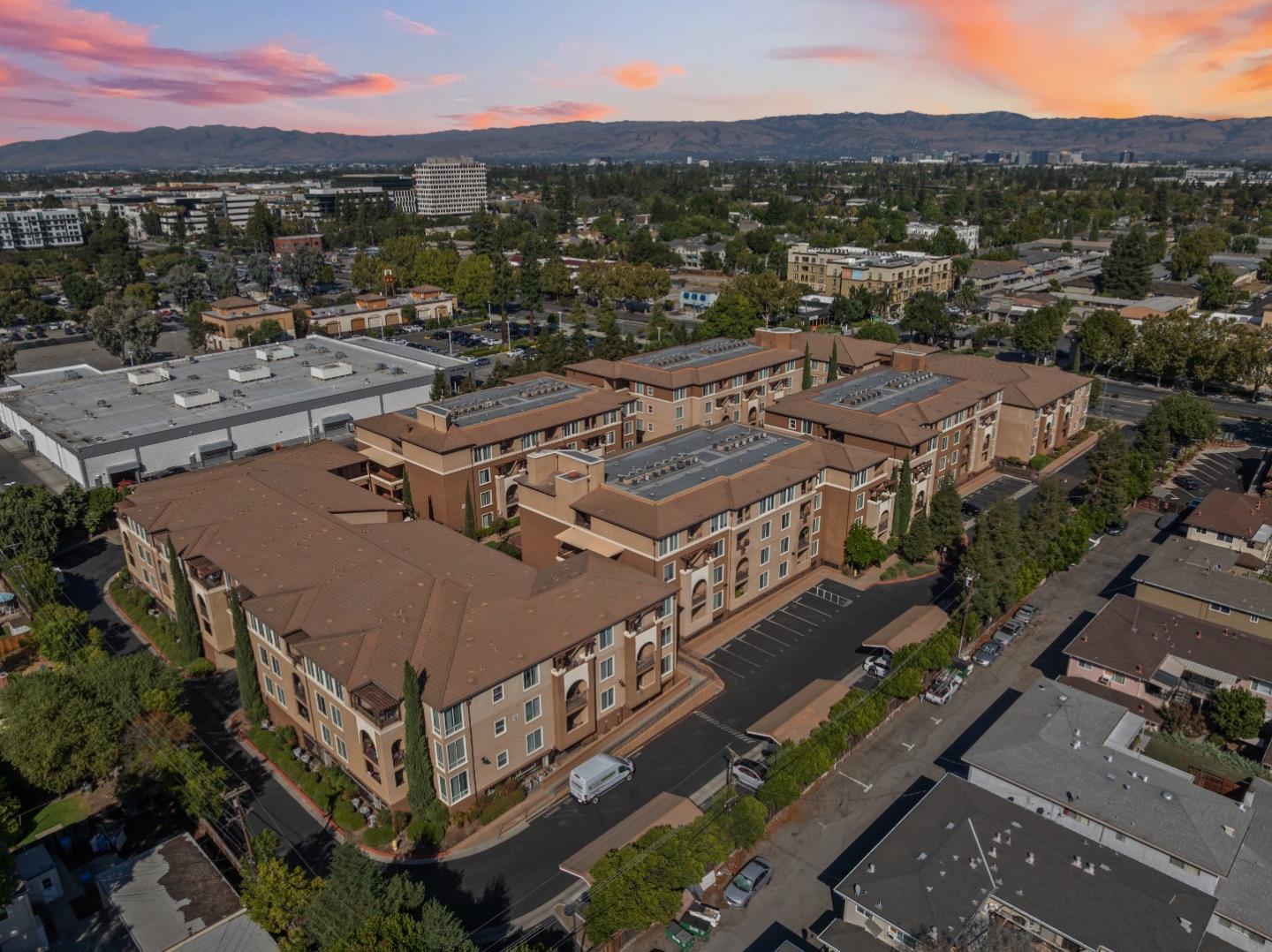 Detail Gallery Image 60 of 62 For 801 S Winchester Blvd #3206,  San Jose,  CA 95128 - 1 Beds | 1 Baths