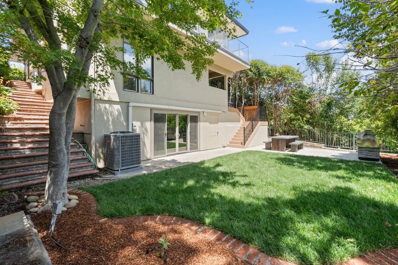 Detail Gallery Image 36 of 51 For 145 Central Ave, Los Gatos,  CA 95030 - 5 Beds | 4/1 Baths