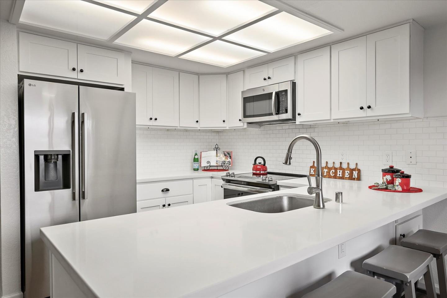 Detail Gallery Image 12 of 35 For 5965 Fiddletown Pl, San Jose,  CA 95120 - 2 Beds | 2/1 Baths