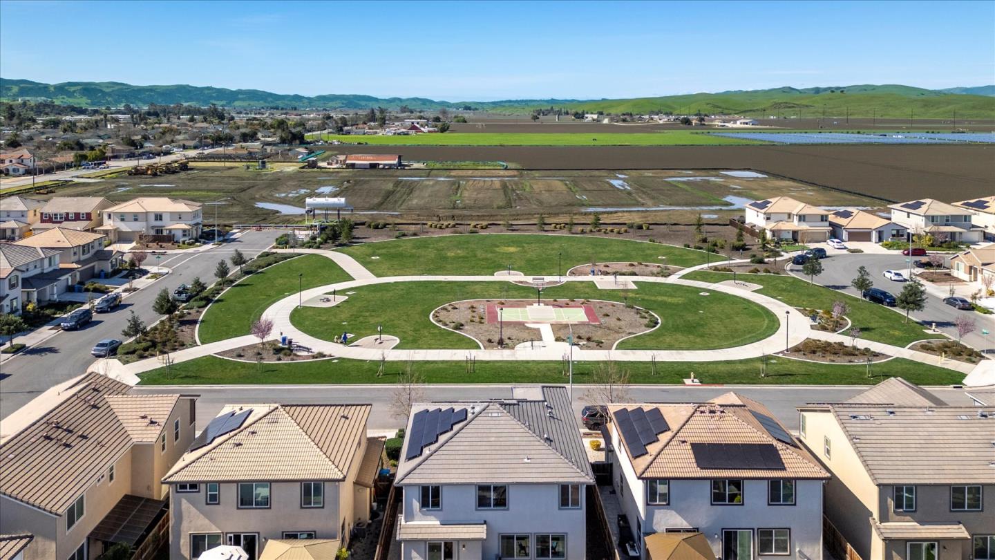 Detail Gallery Image 50 of 53 For 211 Arabian Ln, Hollister,  CA 95023 - 5 Beds | 3 Baths