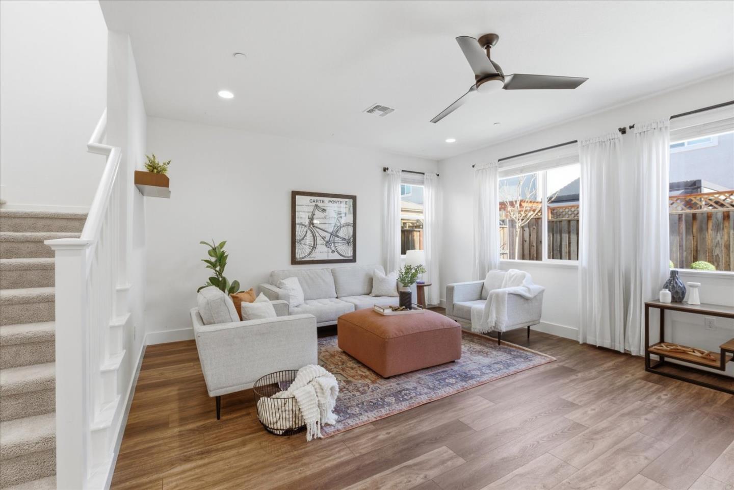 Detail Gallery Image 7 of 53 For 211 Arabian Ln, Hollister,  CA 95023 - 5 Beds | 3 Baths