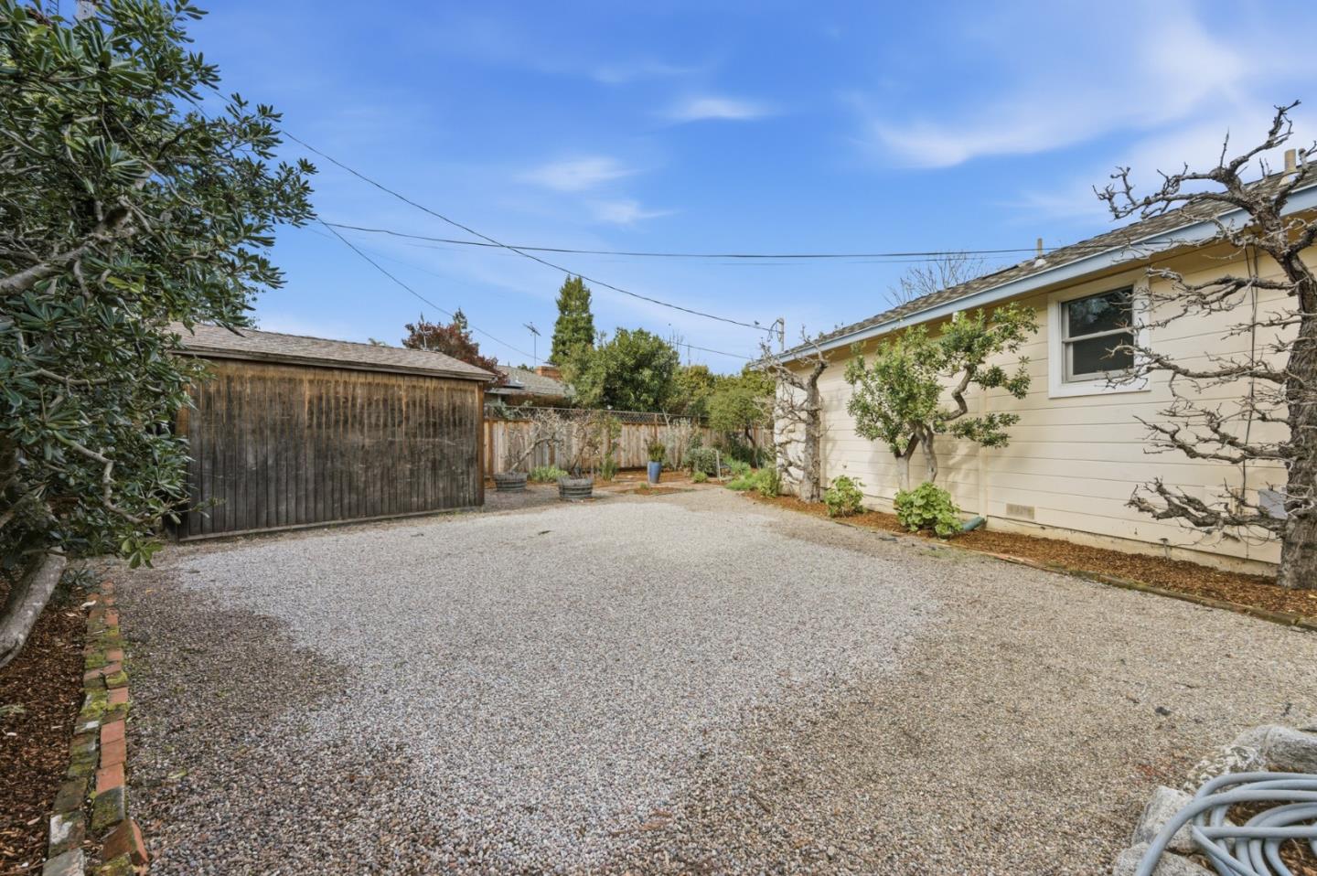 Detail Gallery Image 44 of 47 For 8 Patricia Pl, Menlo Park,  CA 94025 - 4 Beds | 2/1 Baths