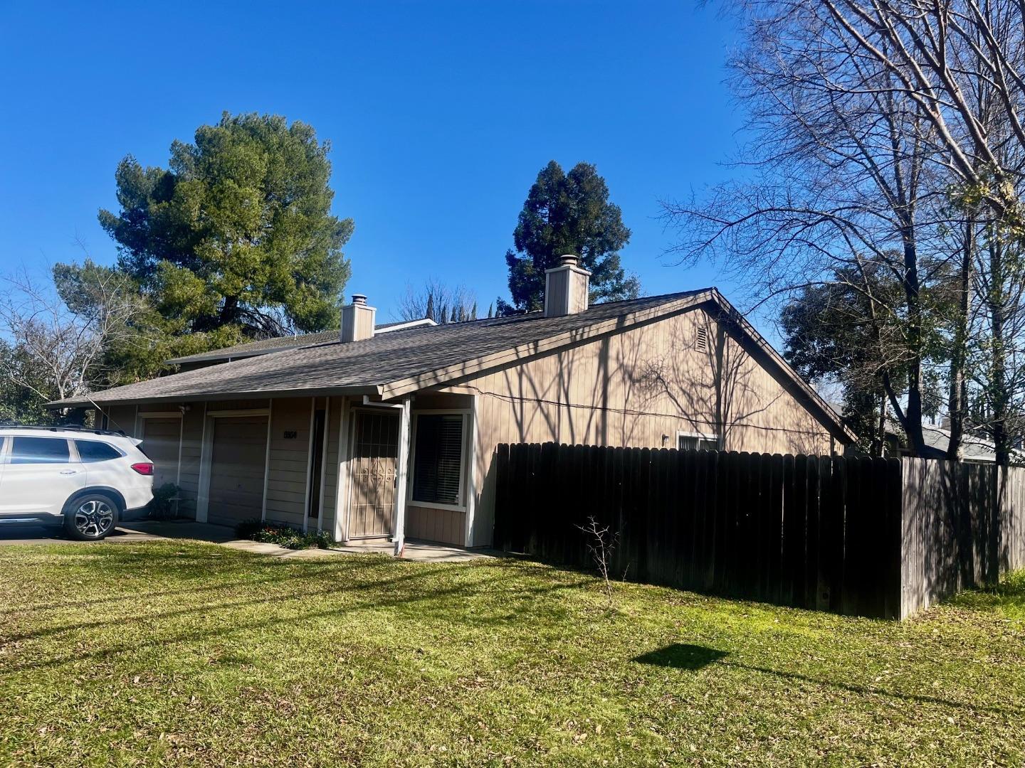 Detail Gallery Image 4 of 16 For 8804 N Winding Way, Fair Oaks,  CA 95628 - – Beds | – Baths