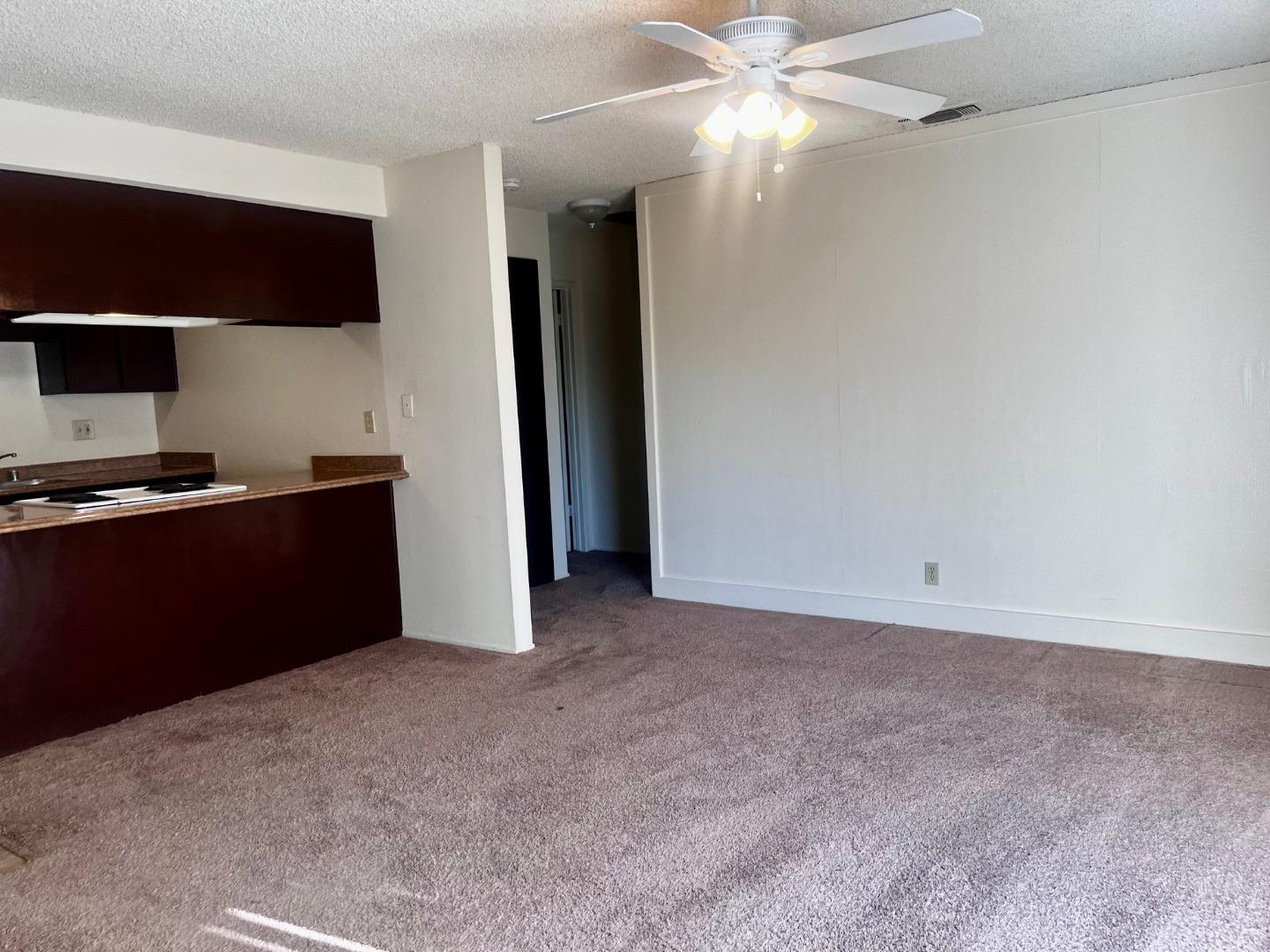 Detail Gallery Image 8 of 16 For 8804 N Winding Way, Fair Oaks,  CA 95628 - – Beds | – Baths