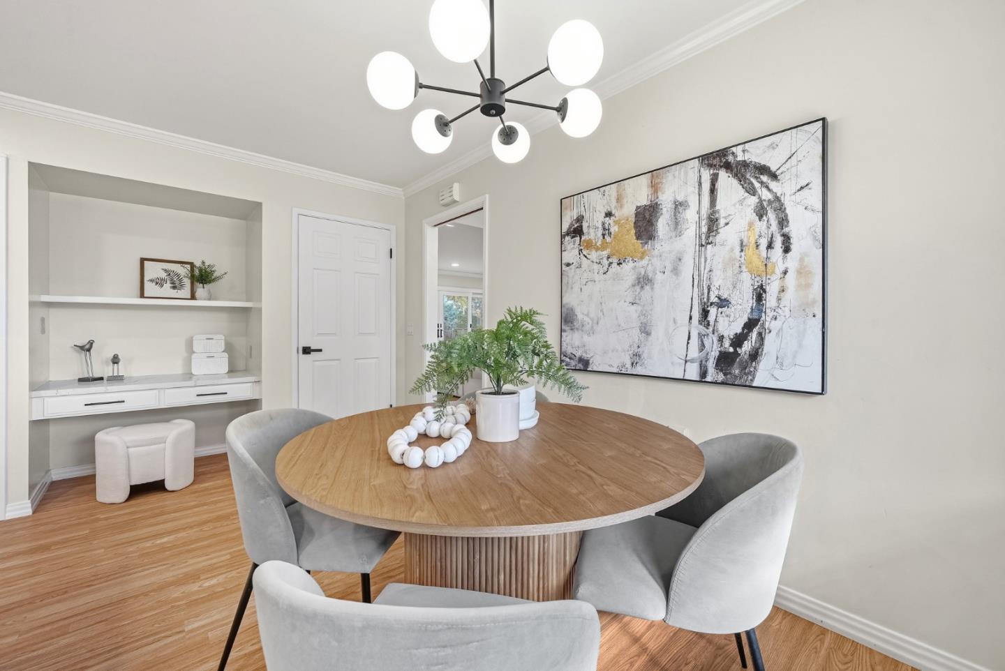 Detail Gallery Image 10 of 68 For 19319 Falmouth Ct, Saratoga,  CA 95070 - 5 Beds | 3 Baths