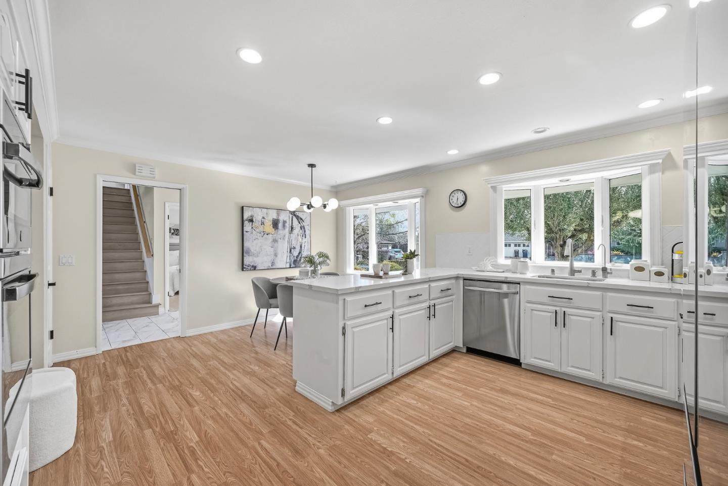 Detail Gallery Image 16 of 68 For 19319 Falmouth Ct, Saratoga,  CA 95070 - 5 Beds | 3 Baths