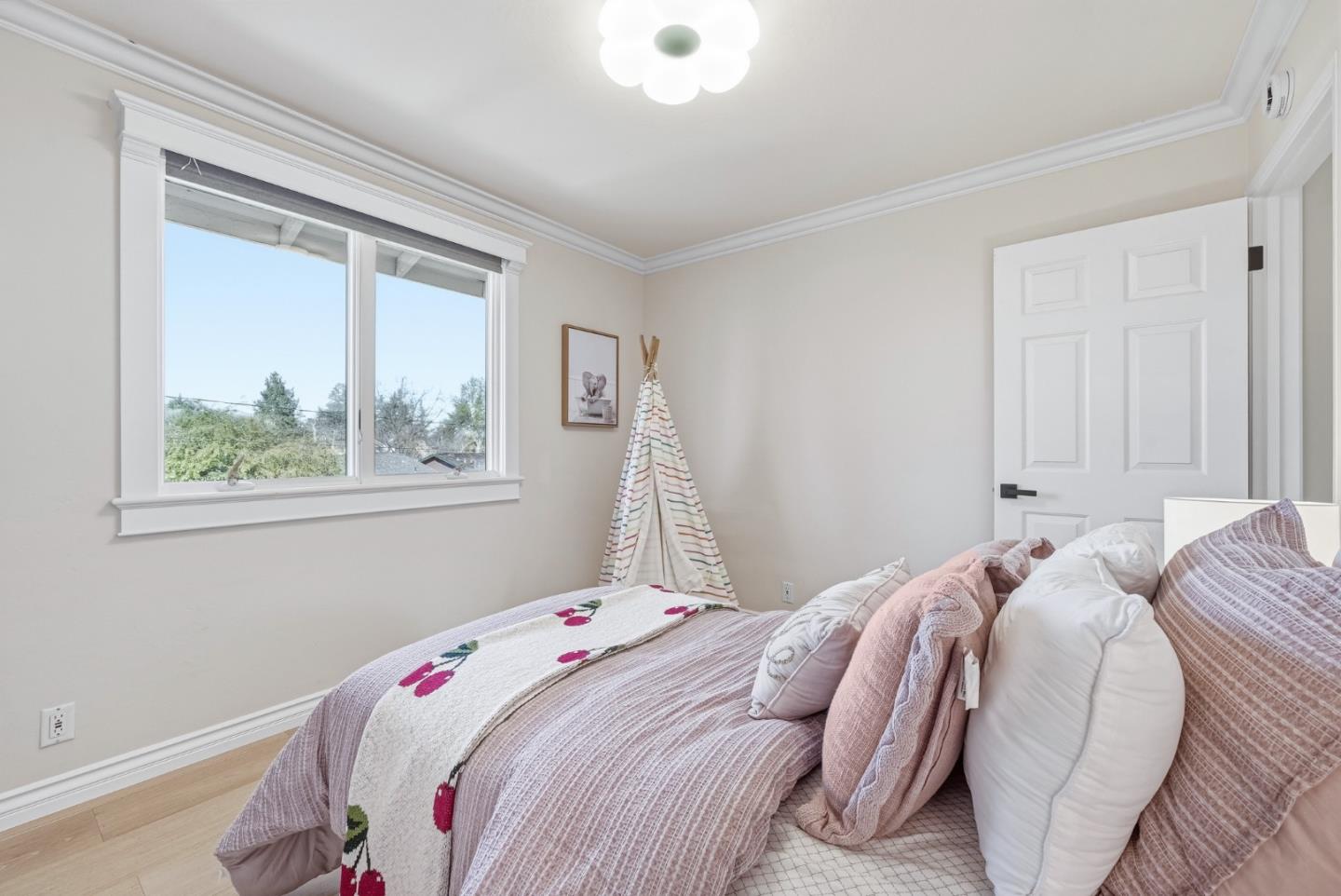 Detail Gallery Image 38 of 68 For 19319 Falmouth Ct, Saratoga,  CA 95070 - 5 Beds | 3 Baths