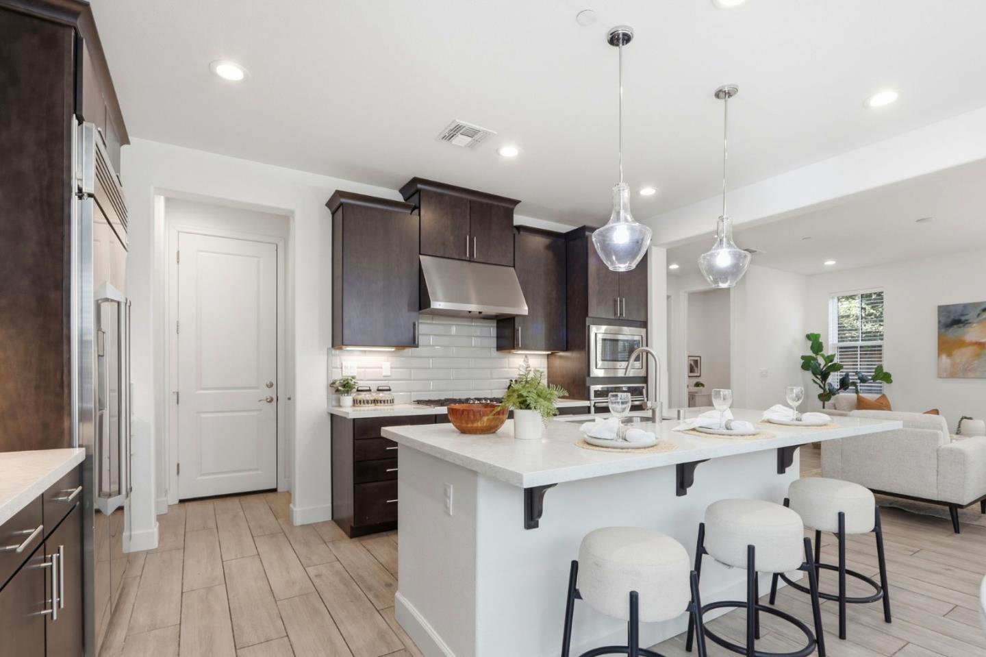 Detail Gallery Image 14 of 49 For 380 School Ct, Los Gatos,  CA 95032 - 3 Beds | 2/1 Baths