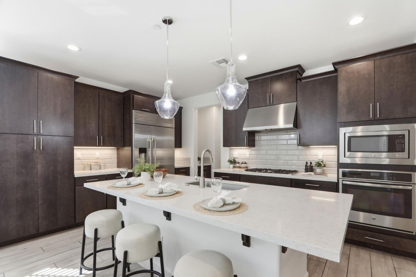 Detail Gallery Image 16 of 49 For 380 School Ct, Los Gatos,  CA 95032 - 3 Beds | 2/1 Baths