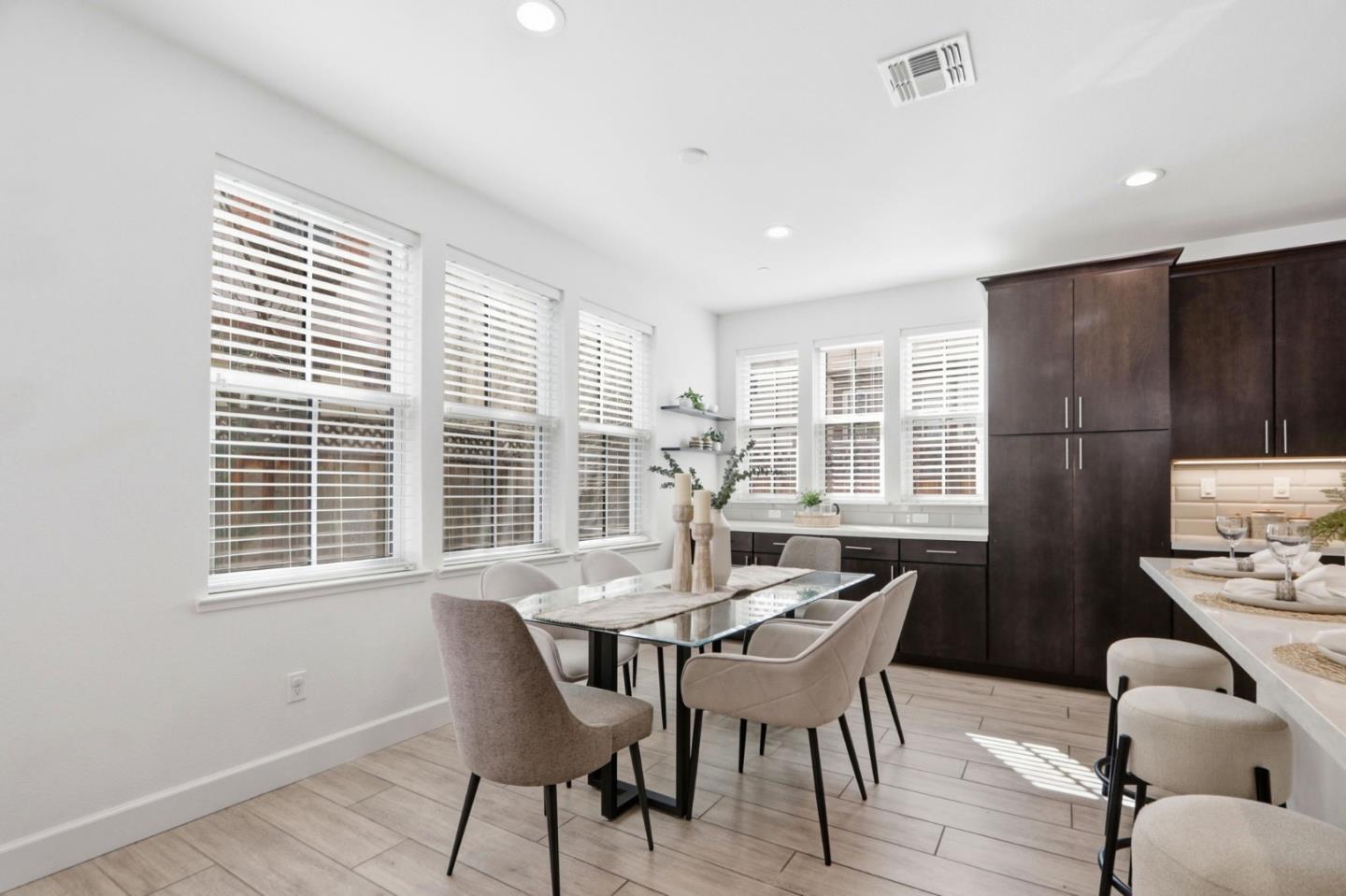 Detail Gallery Image 21 of 49 For 380 School Ct, Los Gatos,  CA 95032 - 3 Beds | 2/1 Baths