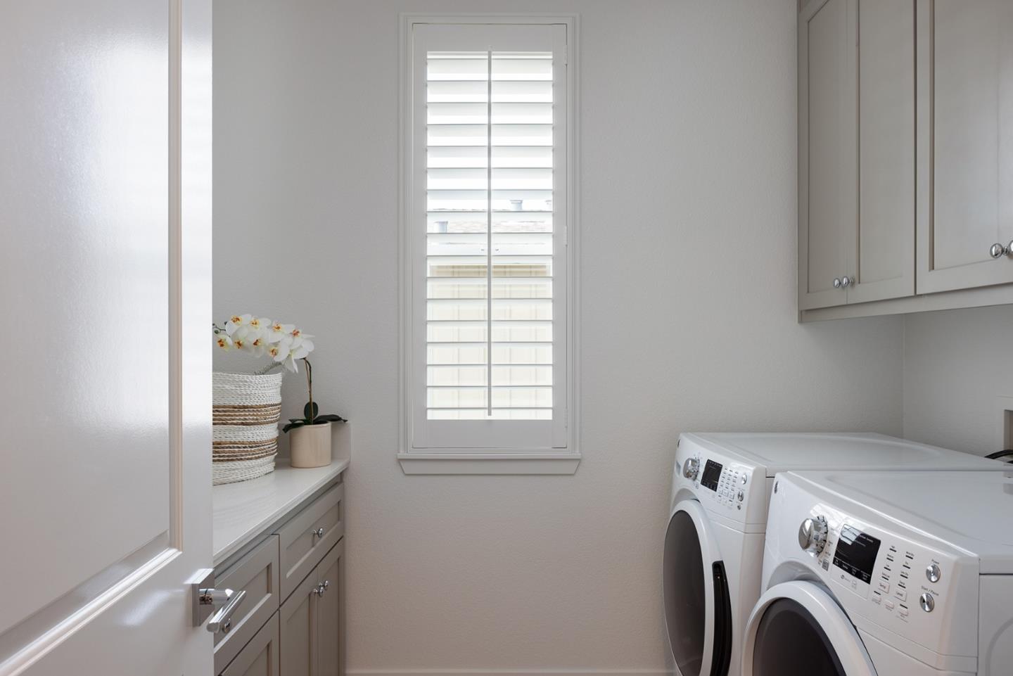 Detail Gallery Image 24 of 31 For 3004 Lighthouse Ln, Marina,  CA 93933 - 5 Beds | 4/1 Baths