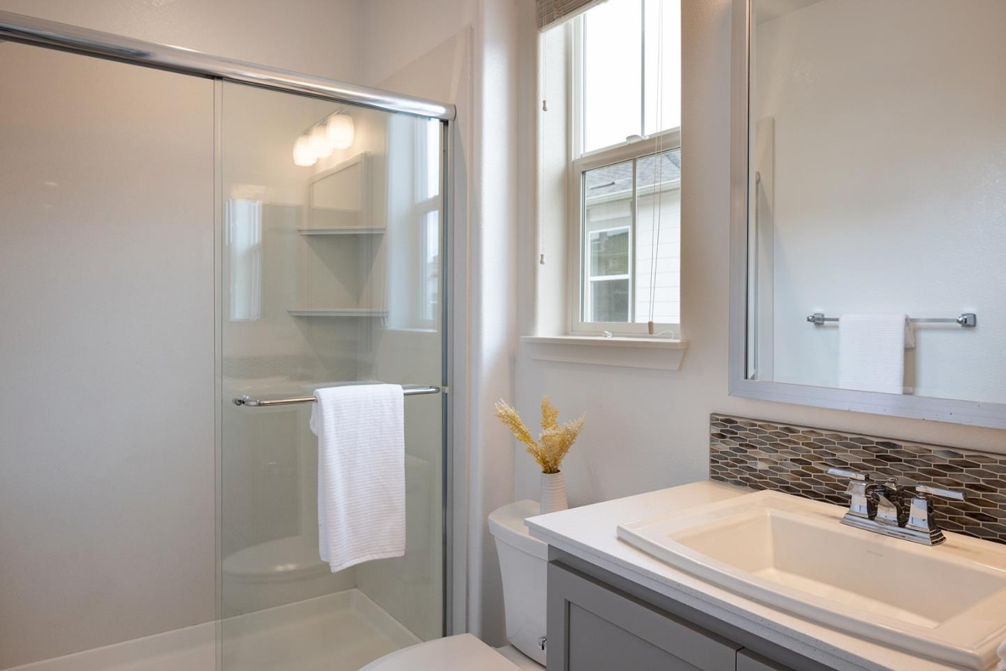 Detail Gallery Image 29 of 31 For 3004 Lighthouse Ln, Marina,  CA 93933 - 5 Beds | 4/1 Baths