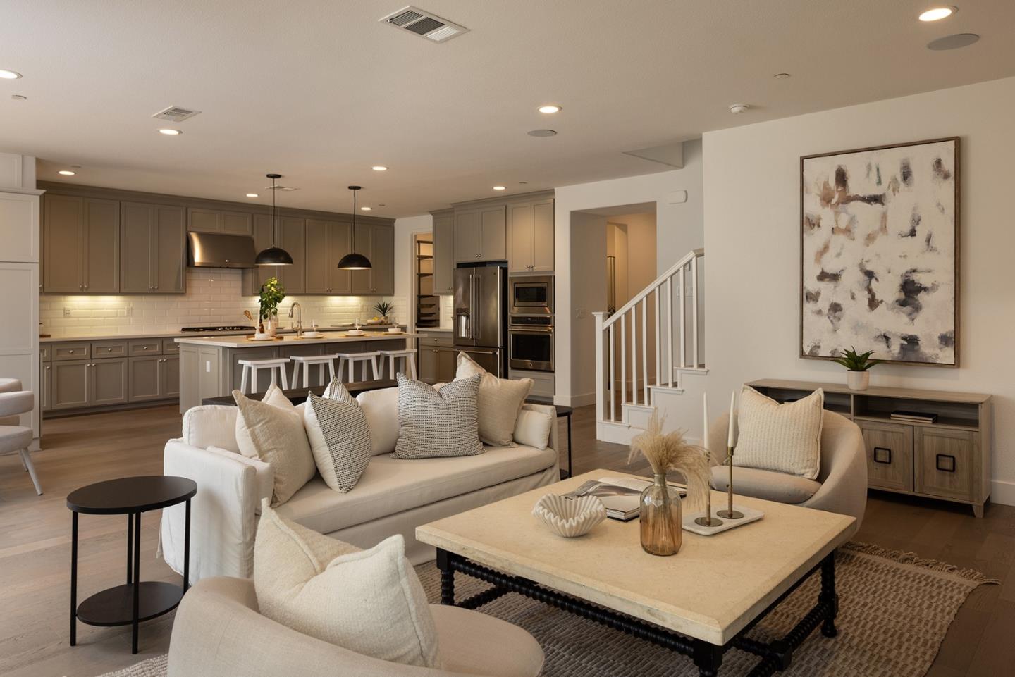 Detail Gallery Image 4 of 31 For 3004 Lighthouse Ln, Marina,  CA 93933 - 5 Beds | 4/1 Baths