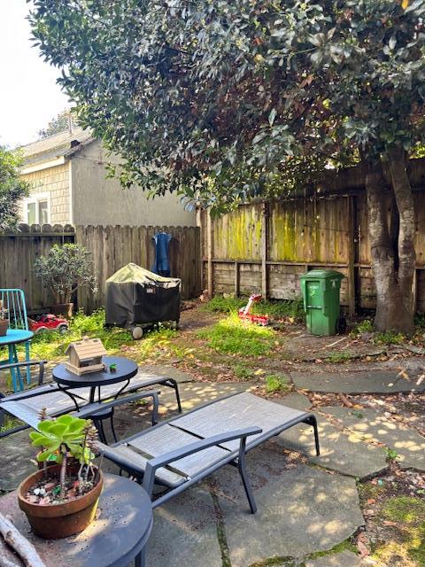 Detail Gallery Image 12 of 12 For 4083 25th St #4,  San Francisco,  CA 94114 - 3 Beds | 2 Baths