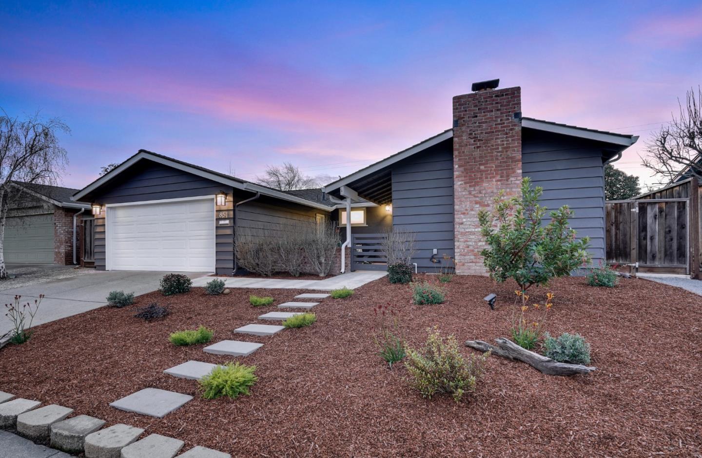 Detail Gallery Image 5 of 55 For 851 Mangrove Ave, Sunnyvale,  CA 94086 - 3 Beds | 2 Baths