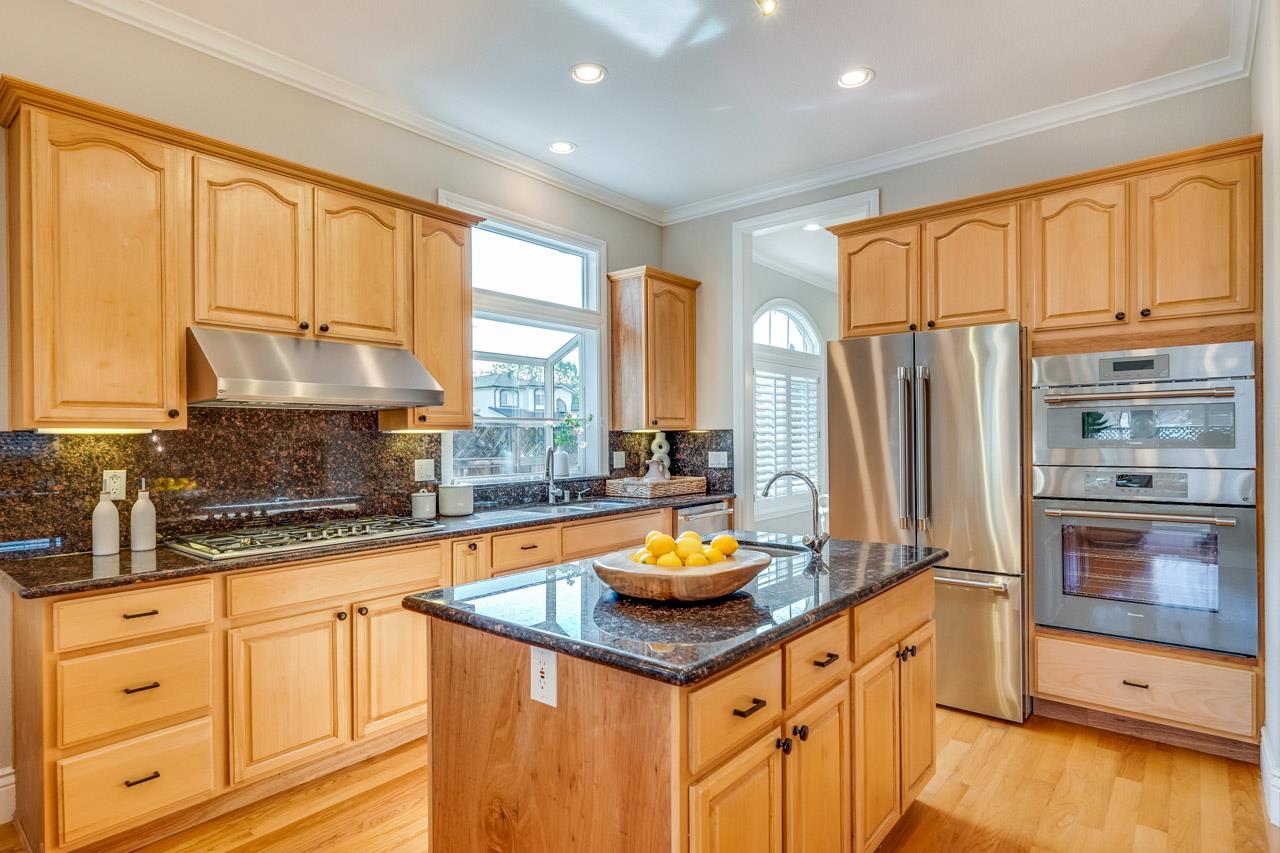 Detail Gallery Image 14 of 60 For 10430 Stern Ave, Cupertino,  CA 95014 - 5 Beds | 4 Baths