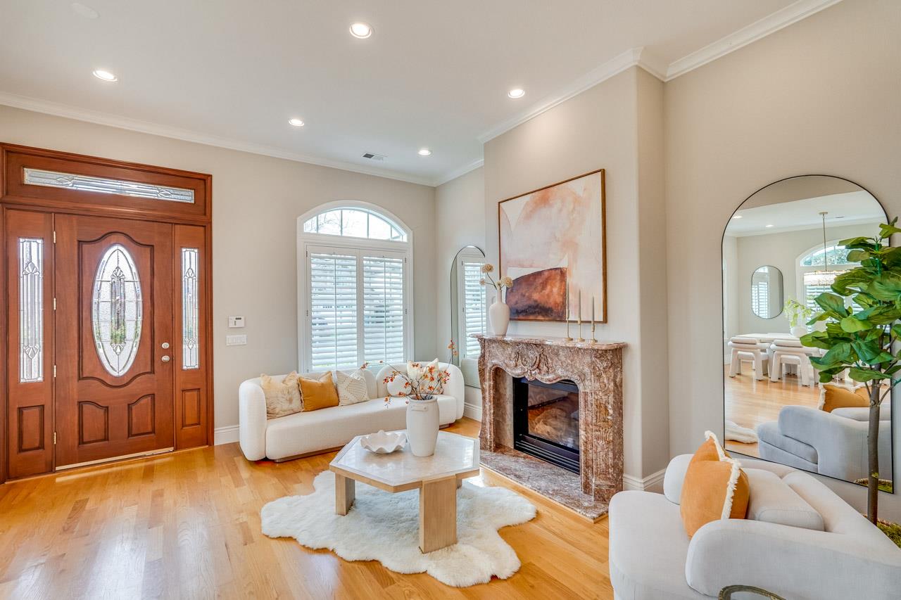 Detail Gallery Image 7 of 60 For 10430 Stern Ave, Cupertino,  CA 95014 - 5 Beds | 4 Baths