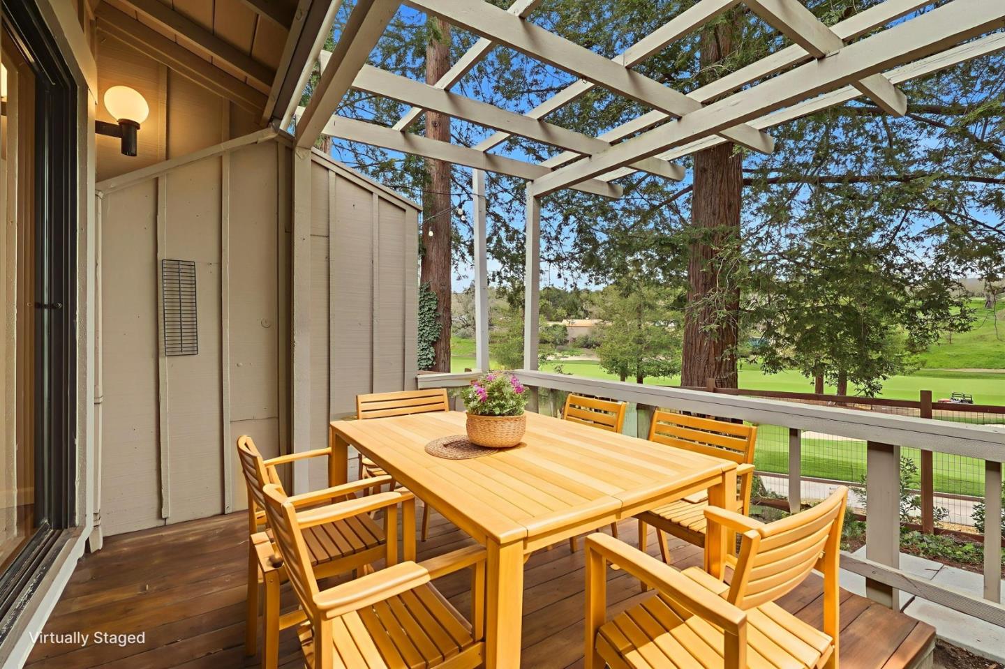 Detail Gallery Image 25 of 32 For 470 Sand Hill Cir, Menlo Park,  CA 94025 - 3 Beds | 2/1 Baths