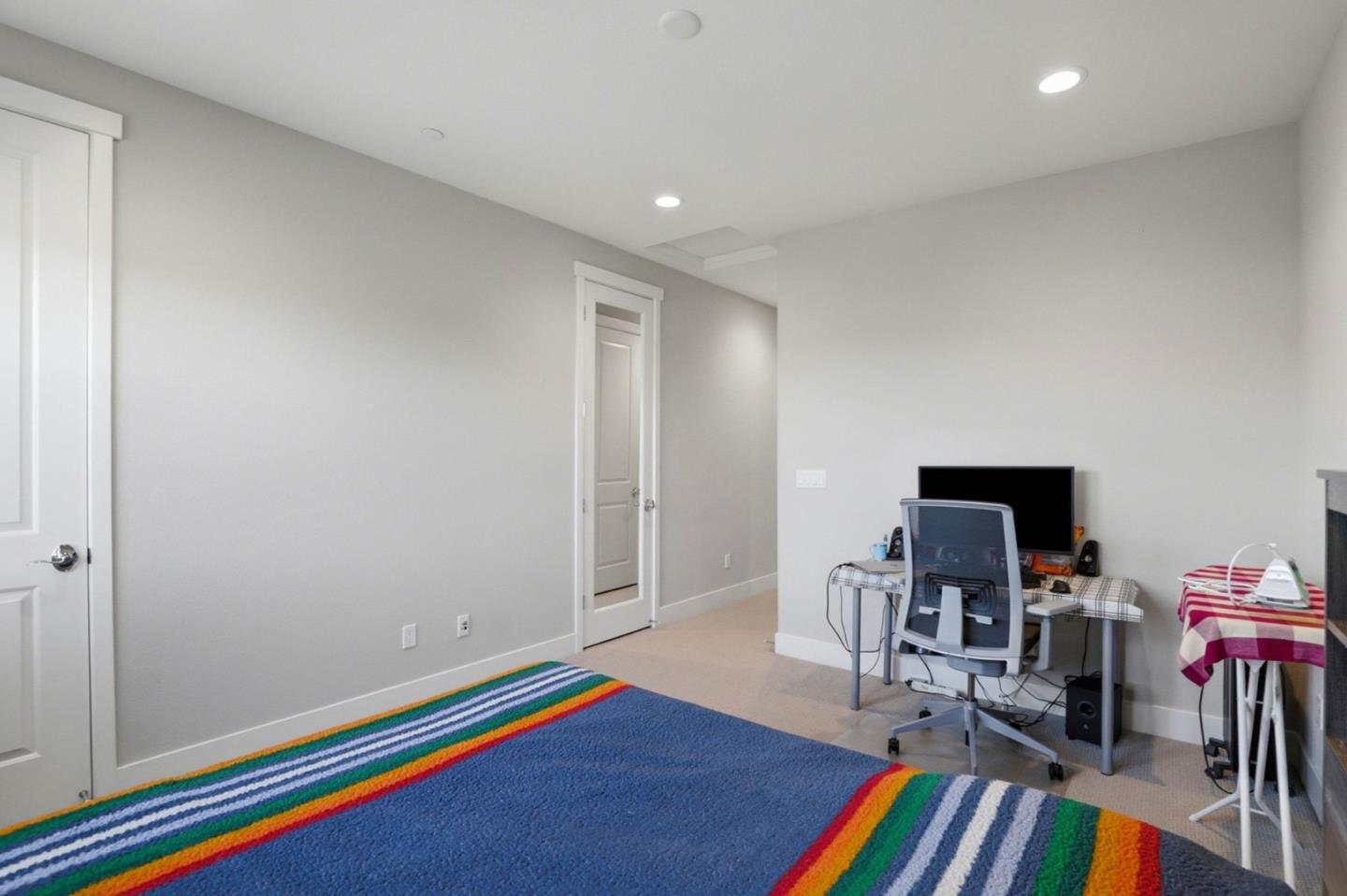 Detail Gallery Image 13 of 39 For 18207 Rebollo Ln, Morgan Hill,  CA 95037 - 3 Beds | 3 Baths