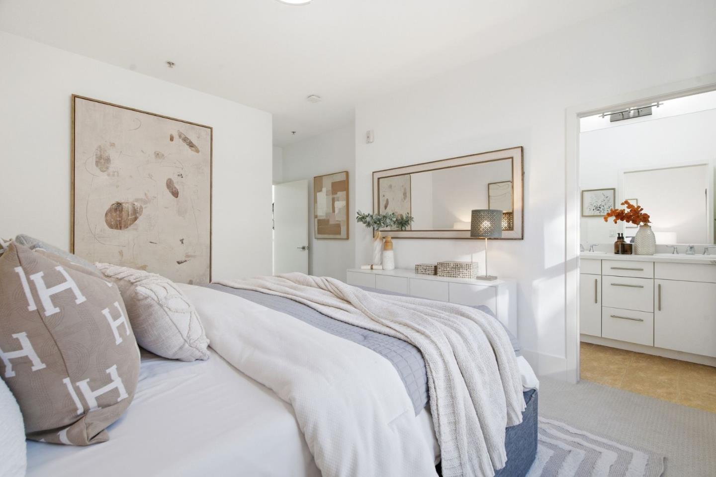 Detail Gallery Image 11 of 45 For 820 Altaire Walk, Palo Alto,  CA 94303 - 3 Beds | 2/1 Baths