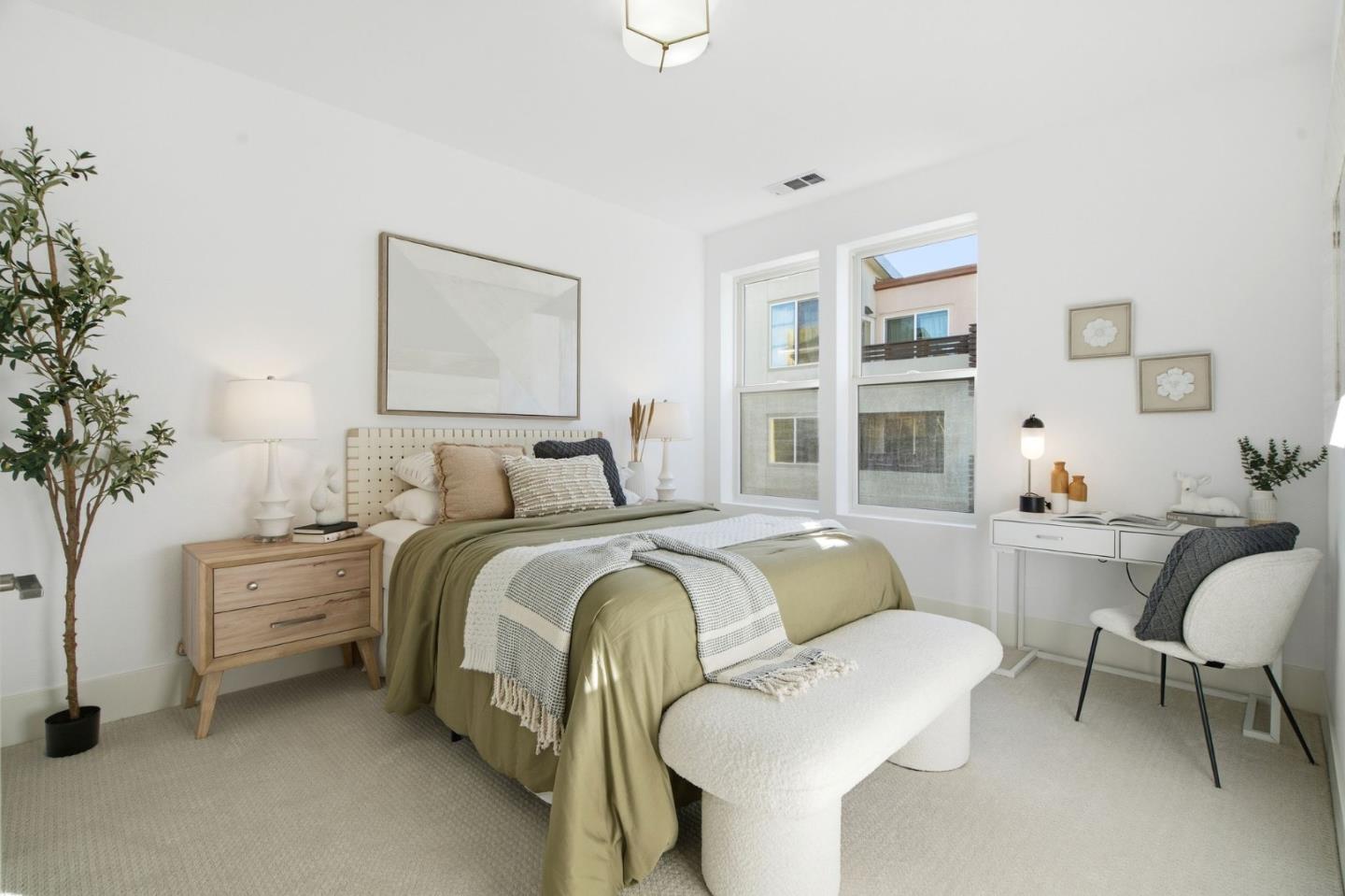 Detail Gallery Image 14 of 45 For 820 Altaire Walk, Palo Alto,  CA 94303 - 3 Beds | 2/1 Baths