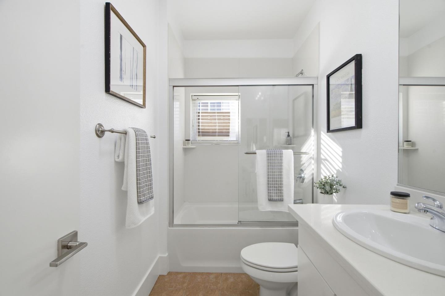 Detail Gallery Image 18 of 45 For 820 Altaire Walk, Palo Alto,  CA 94303 - 3 Beds | 2/1 Baths