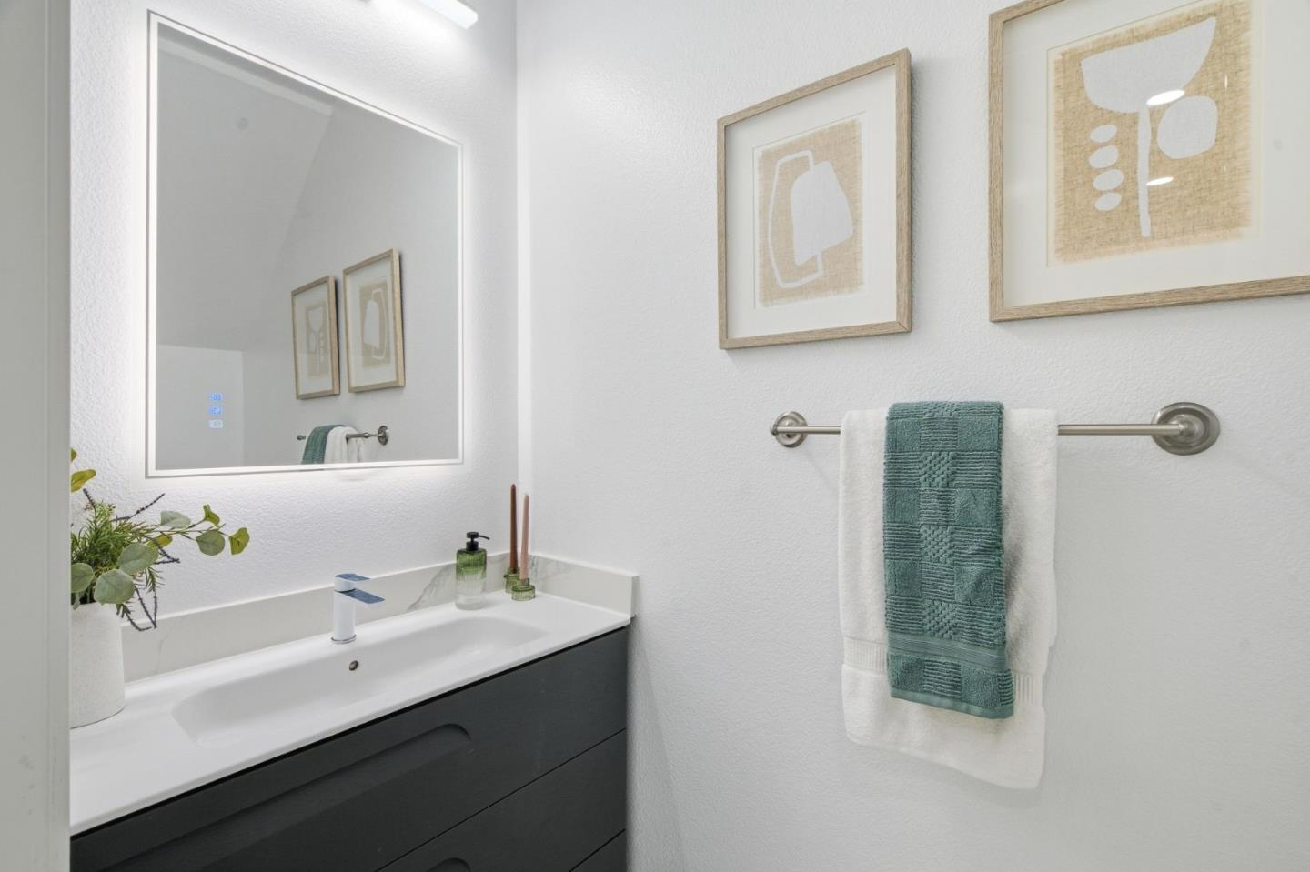 Detail Gallery Image 22 of 45 For 820 Altaire Walk, Palo Alto,  CA 94303 - 3 Beds | 2/1 Baths
