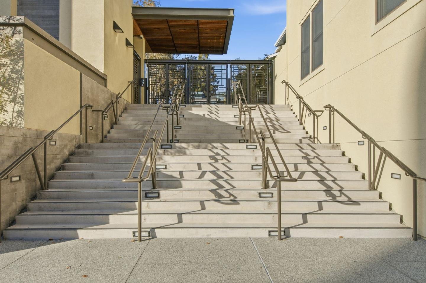 Detail Gallery Image 31 of 45 For 820 Altaire Walk, Palo Alto,  CA 94303 - 3 Beds | 2/1 Baths