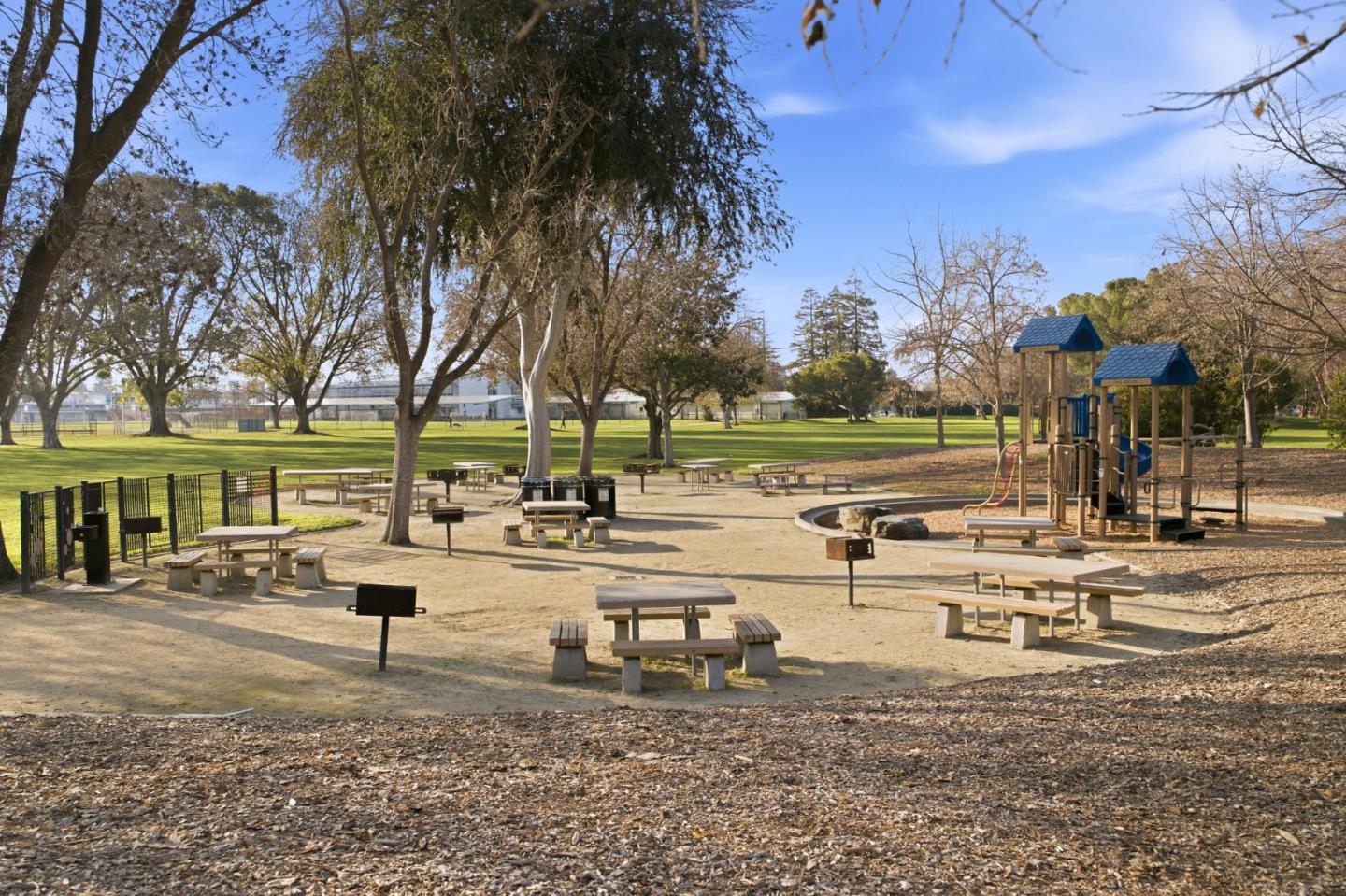 Detail Gallery Image 42 of 45 For 820 Altaire Walk, Palo Alto,  CA 94303 - 3 Beds | 2/1 Baths