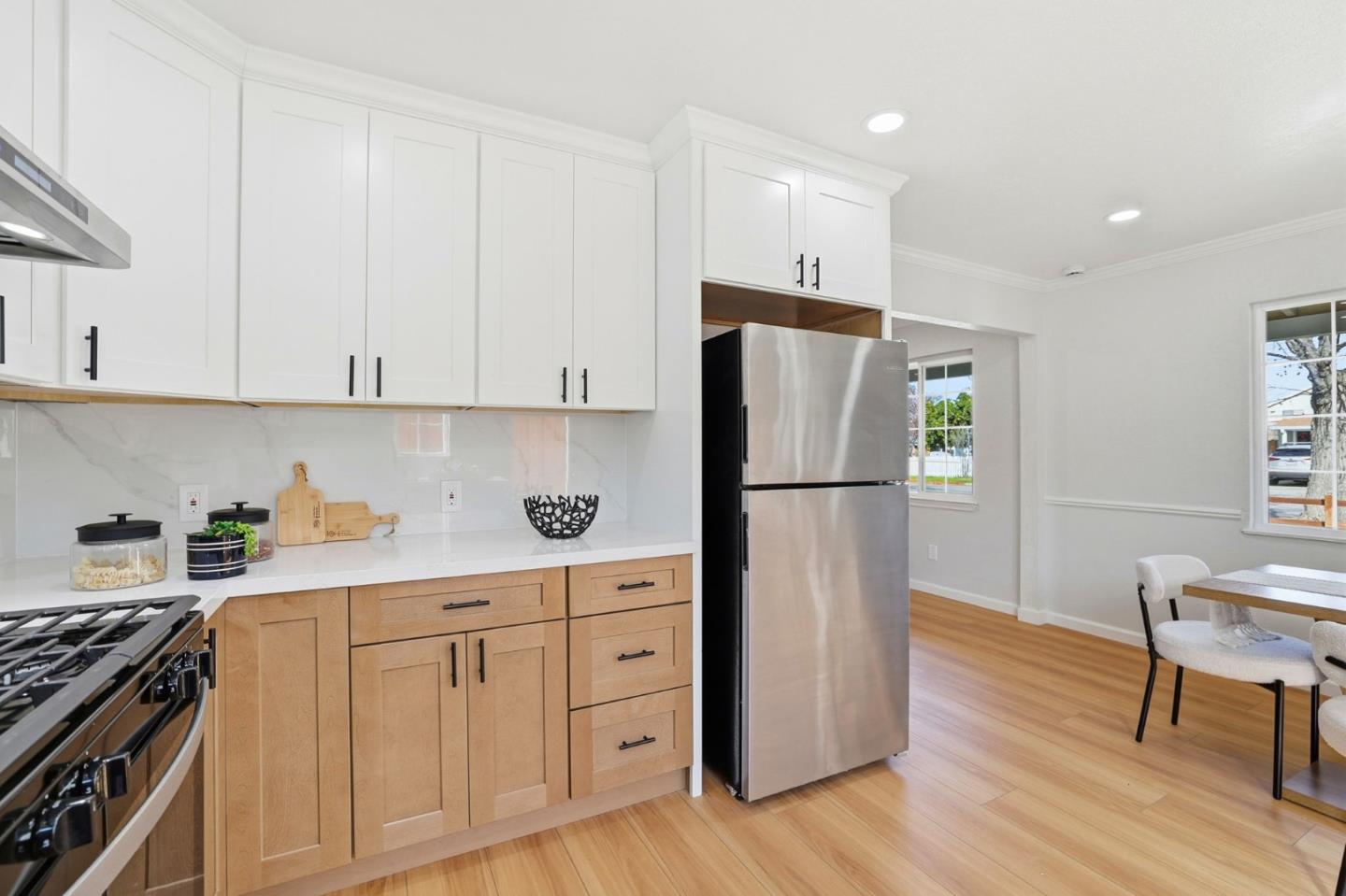 Detail Gallery Image 12 of 35 For 3083 Irlanda Way, San Jose,  CA 95124 - 4 Beds | 2 Baths